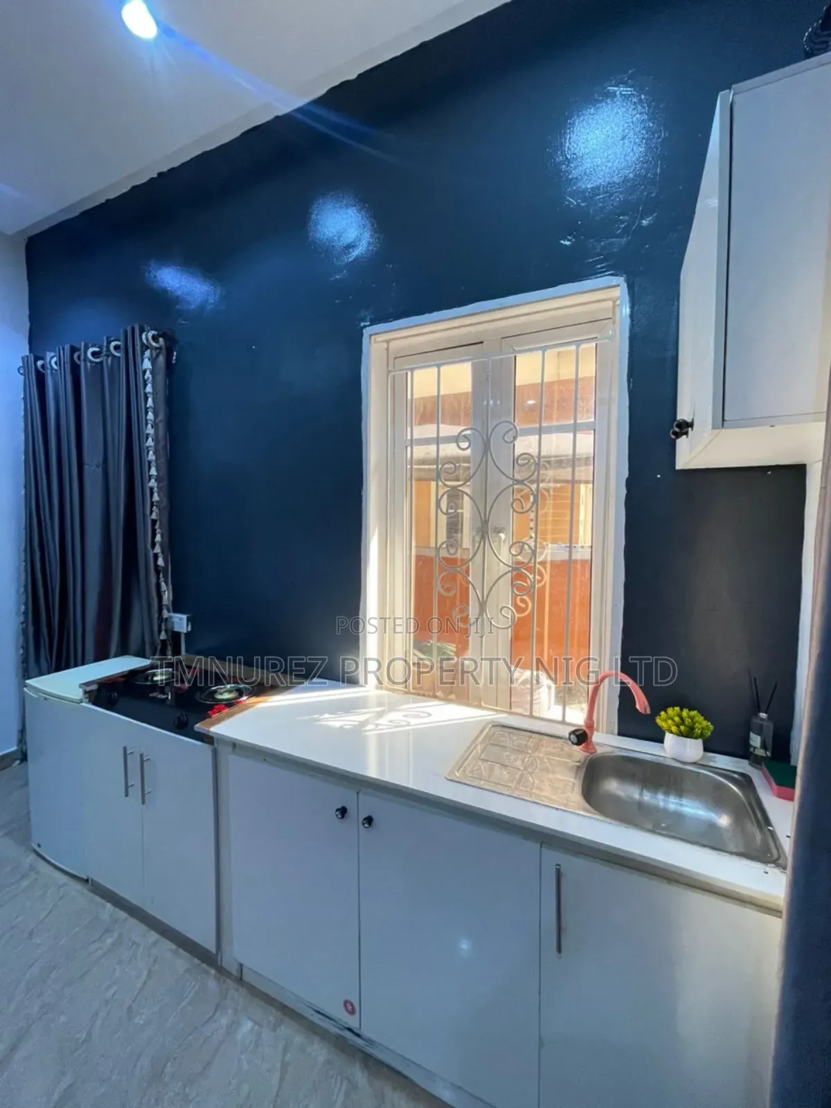 Studio Apartment in Chevron for rent in Chevron
