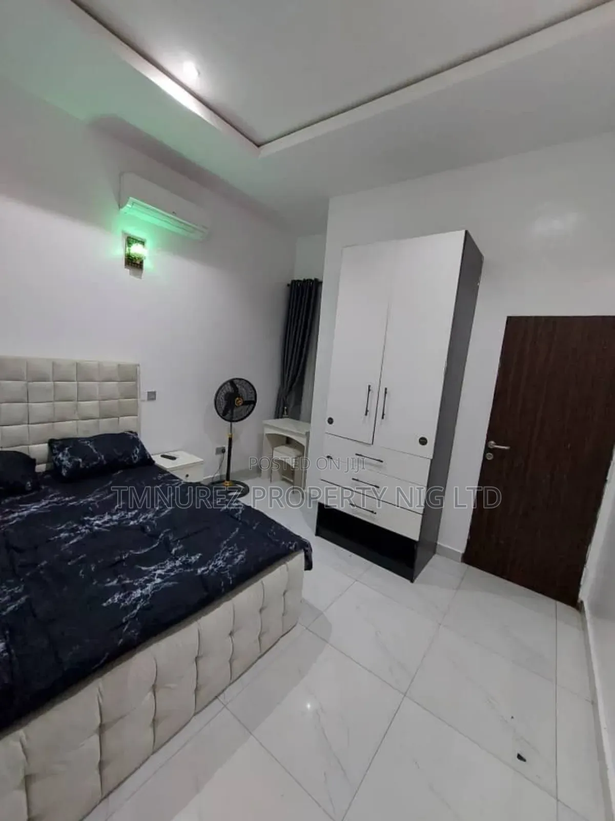 Furnished Studio Apartment in Orchil Road, Chevron for rent in Chevron