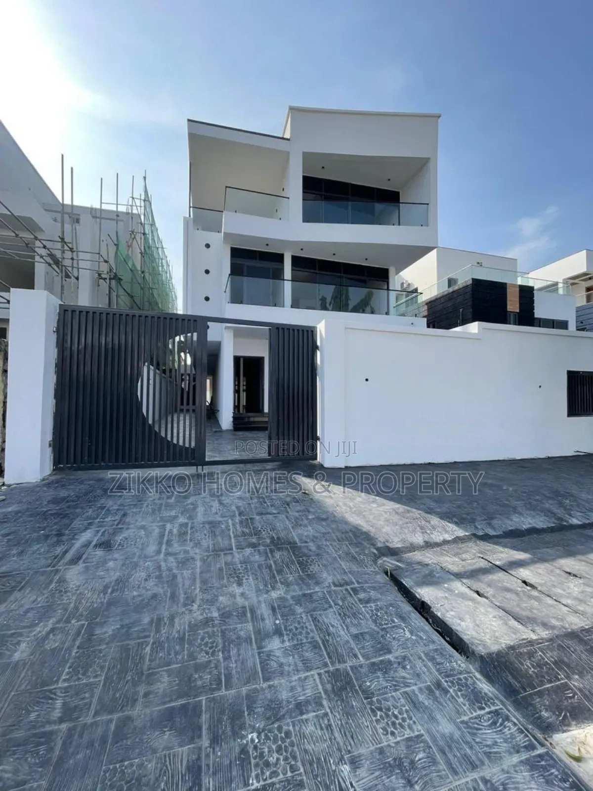 5bdrm Duplex in Lekki for sale in Lekki