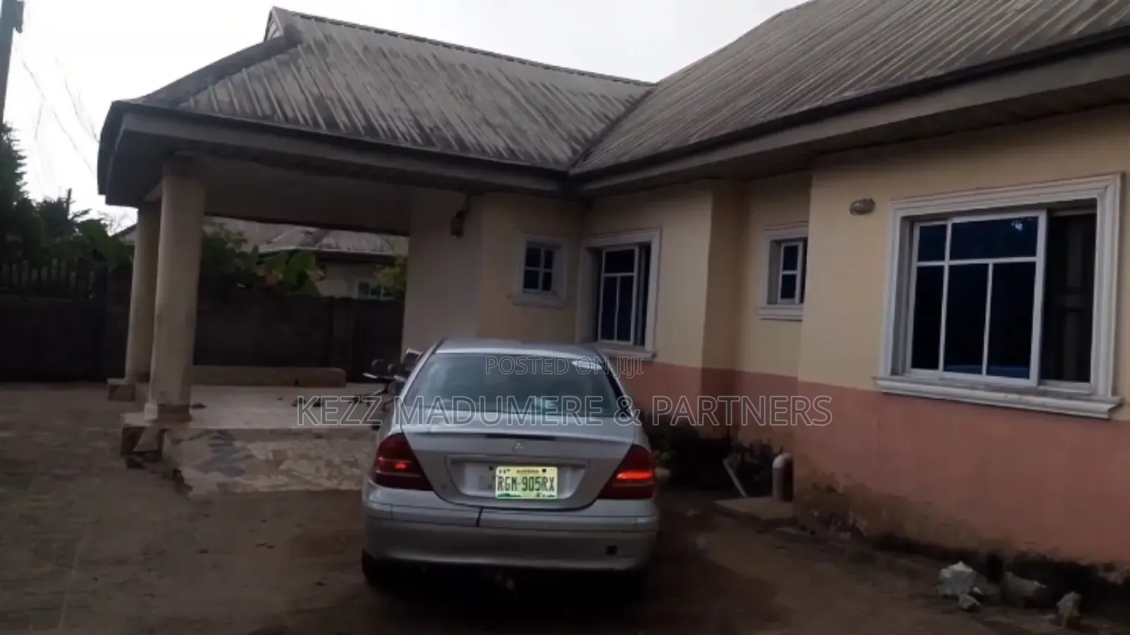 3bdrm Bungalow in Heartland Estate Off for sale in Owerri