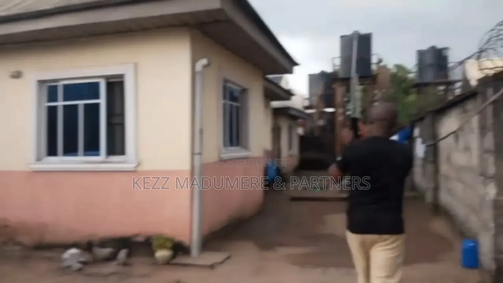 3bdrm Bungalow in Heartland Estate Off for sale in Owerri
