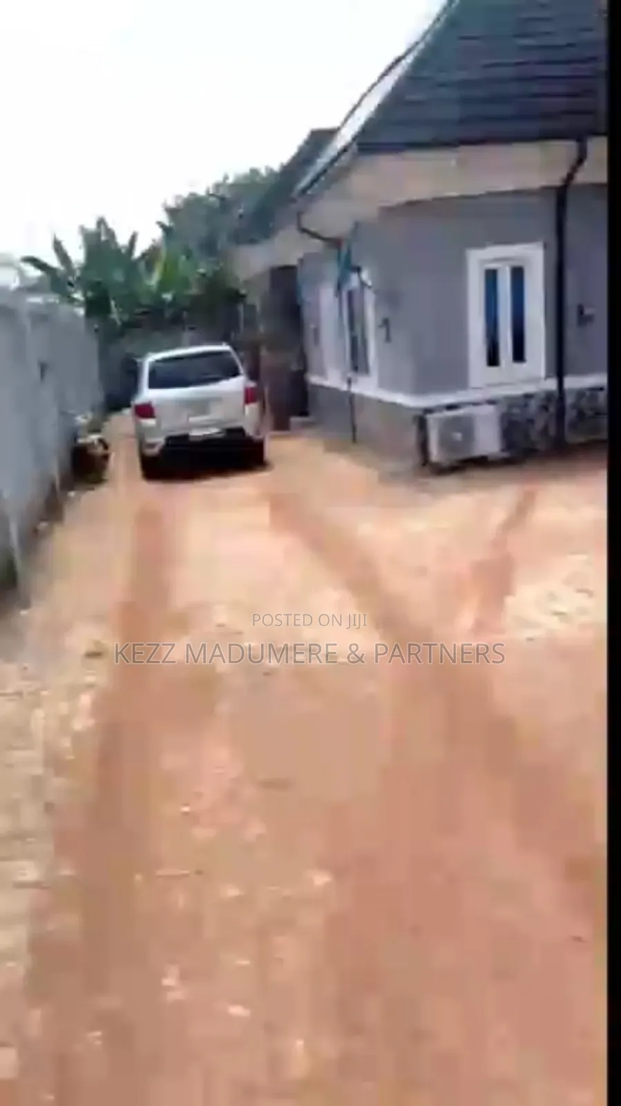 4bdrm Bungalow in Owaelu Uratta Owerri for sale in Owerri