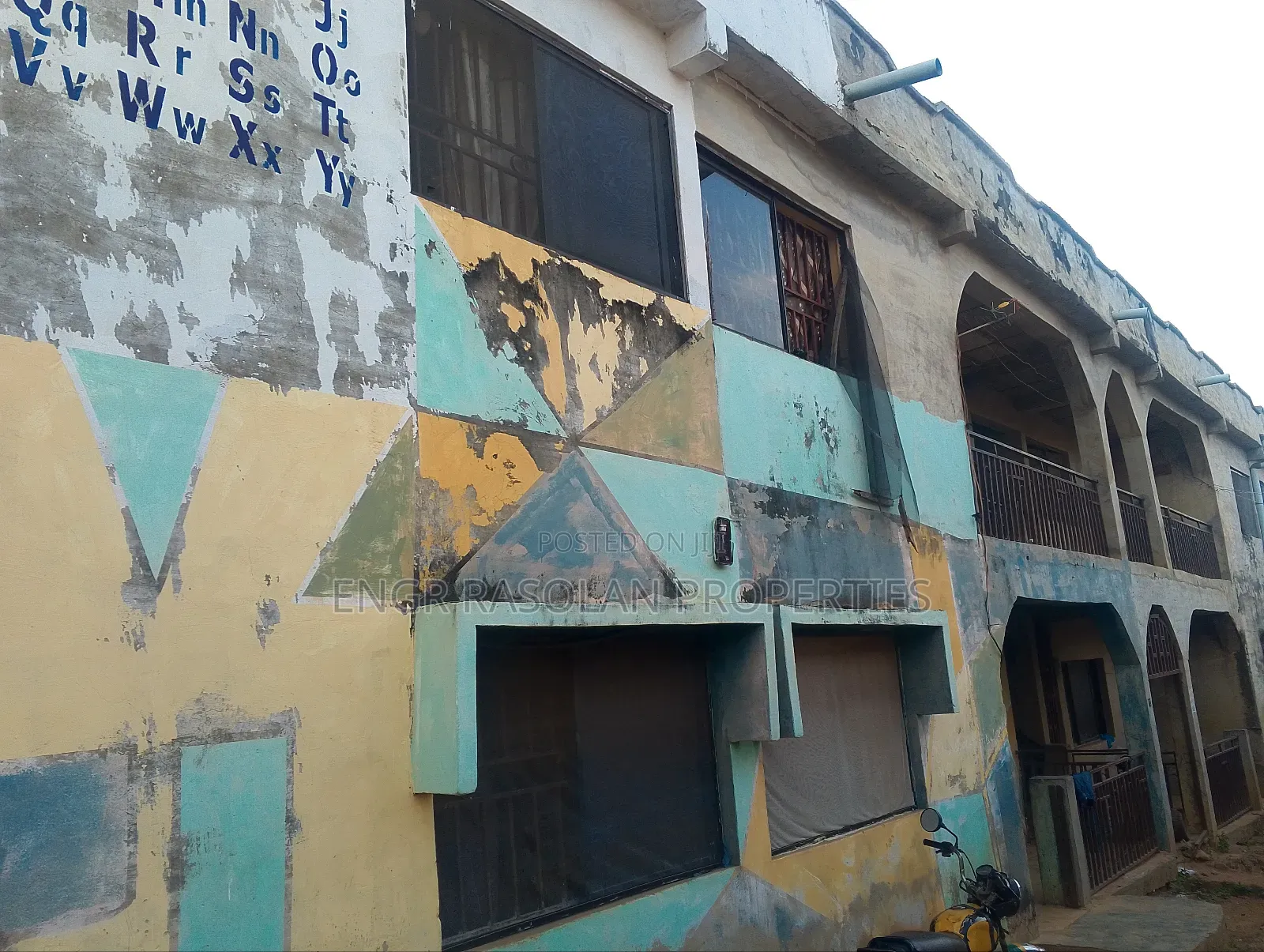 3bdrm Block of Flats in Pipeline, Ilorin South for sale in Ilorin South