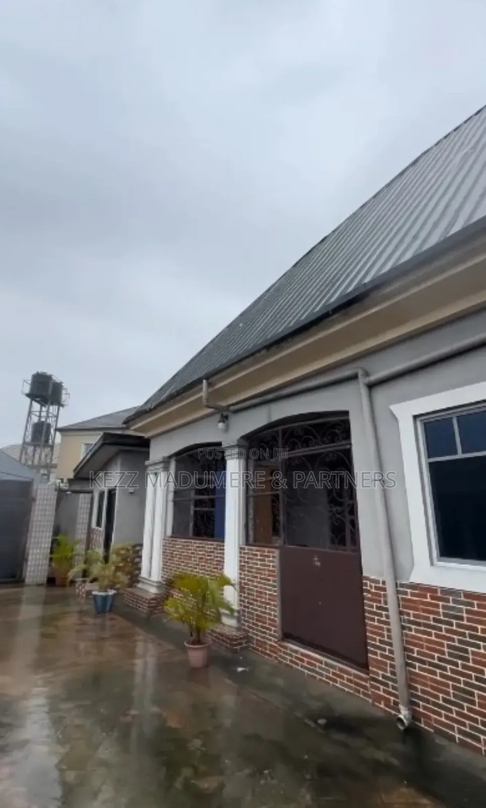4bdrm Bungalow in Eneka Rukpokwu Road for sale in Rukpokwu