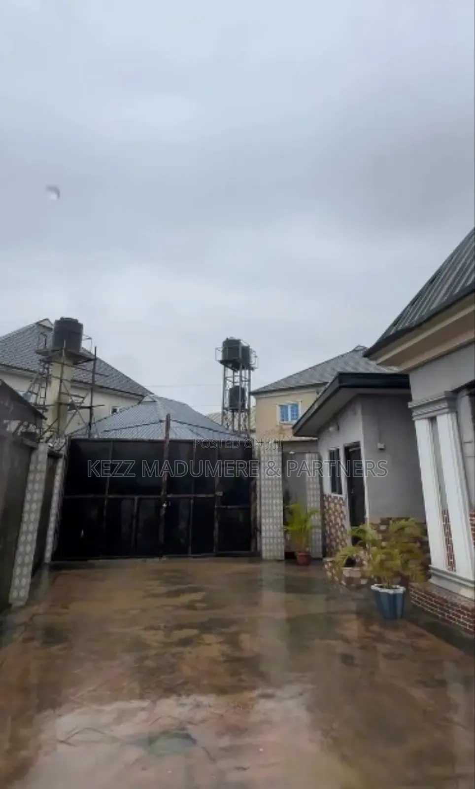 4bdrm Bungalow in Eneka Rukpokwu Road for sale in Rukpokwu