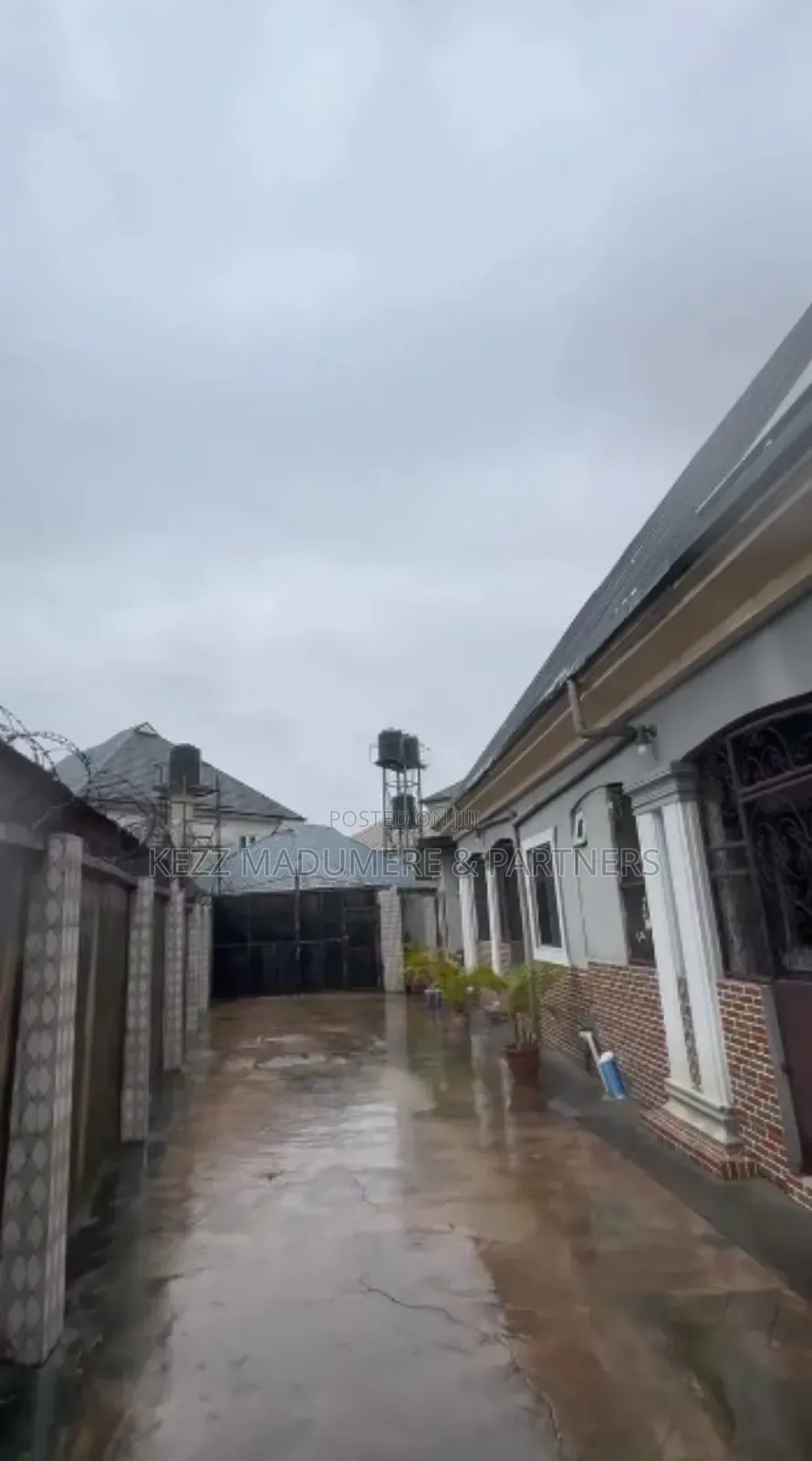 4bdrm Bungalow in Eneka Rukpokwu Road for sale in Rukpokwu