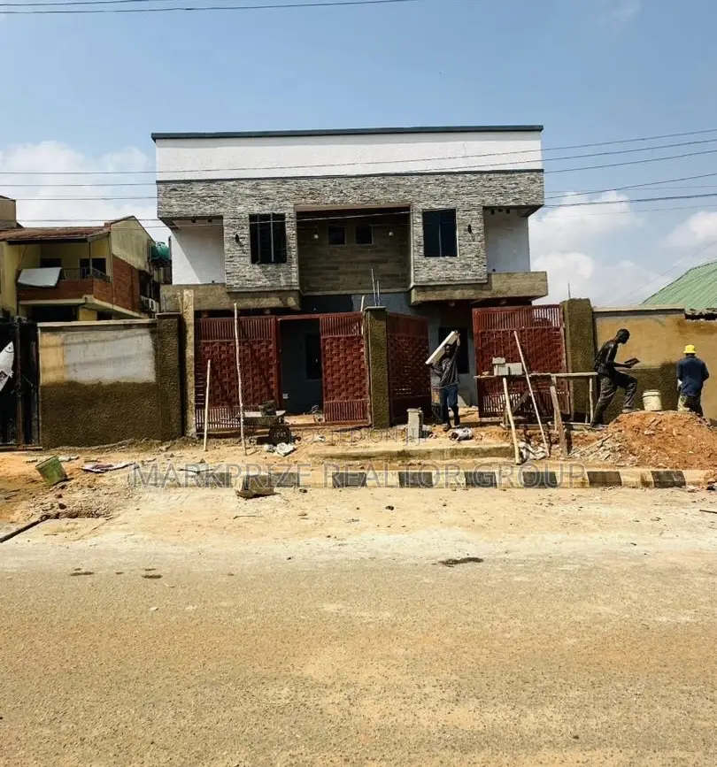 4bdrm Duplex in Magodo Gra Phase 1 for sale in Magodo