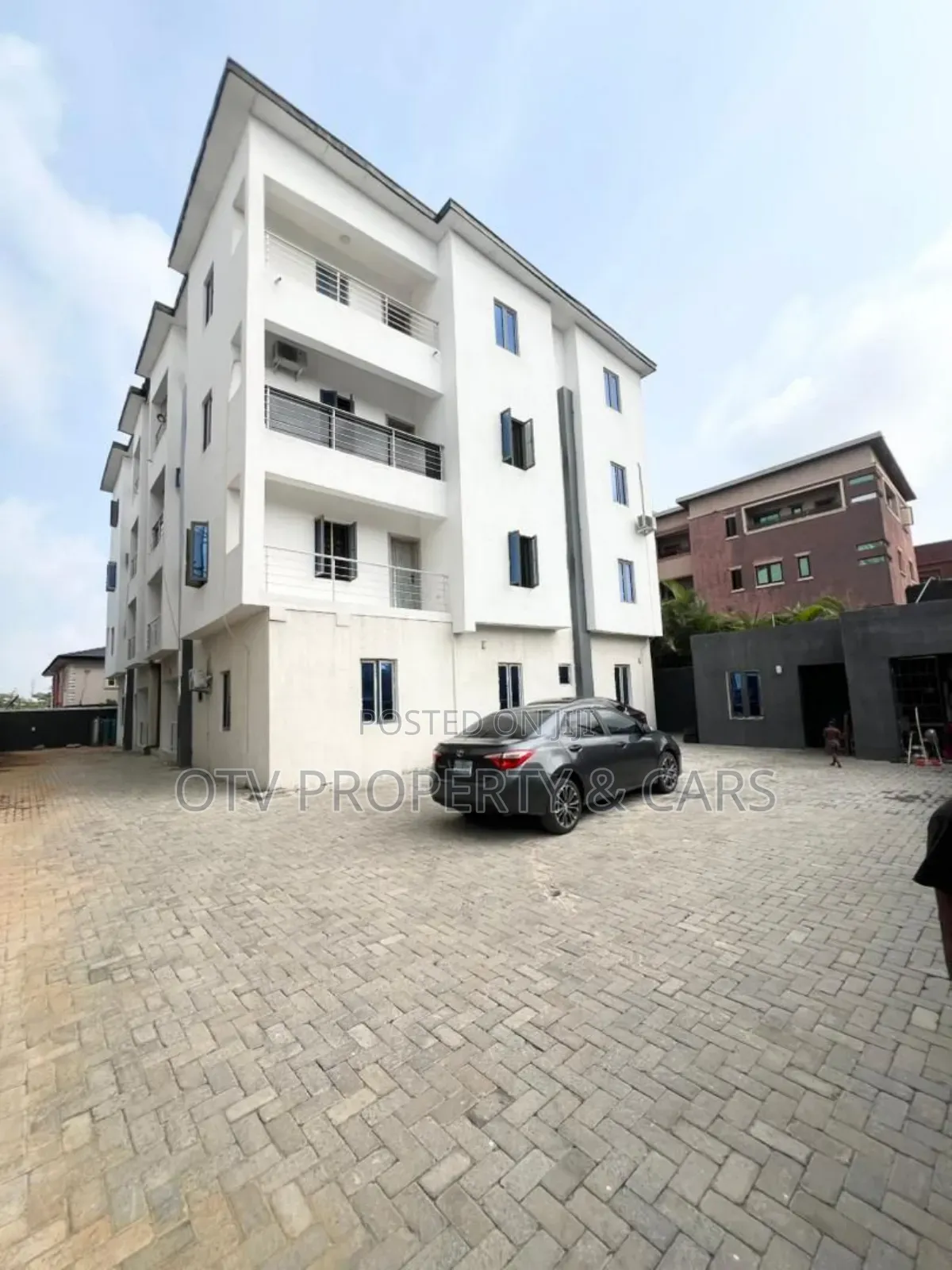 3bdrm Apartment in Ikate for sale in Ikate
