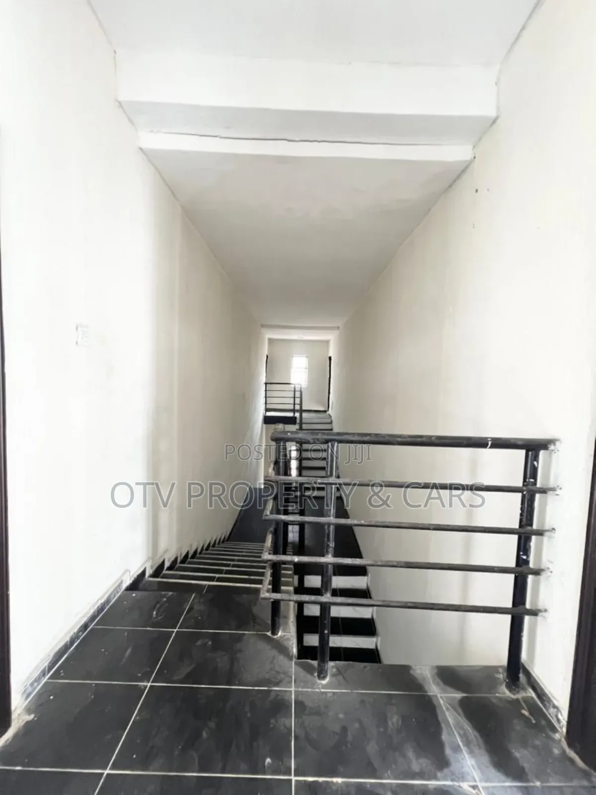 3bdrm Apartment in Ikate for sale in Ikate