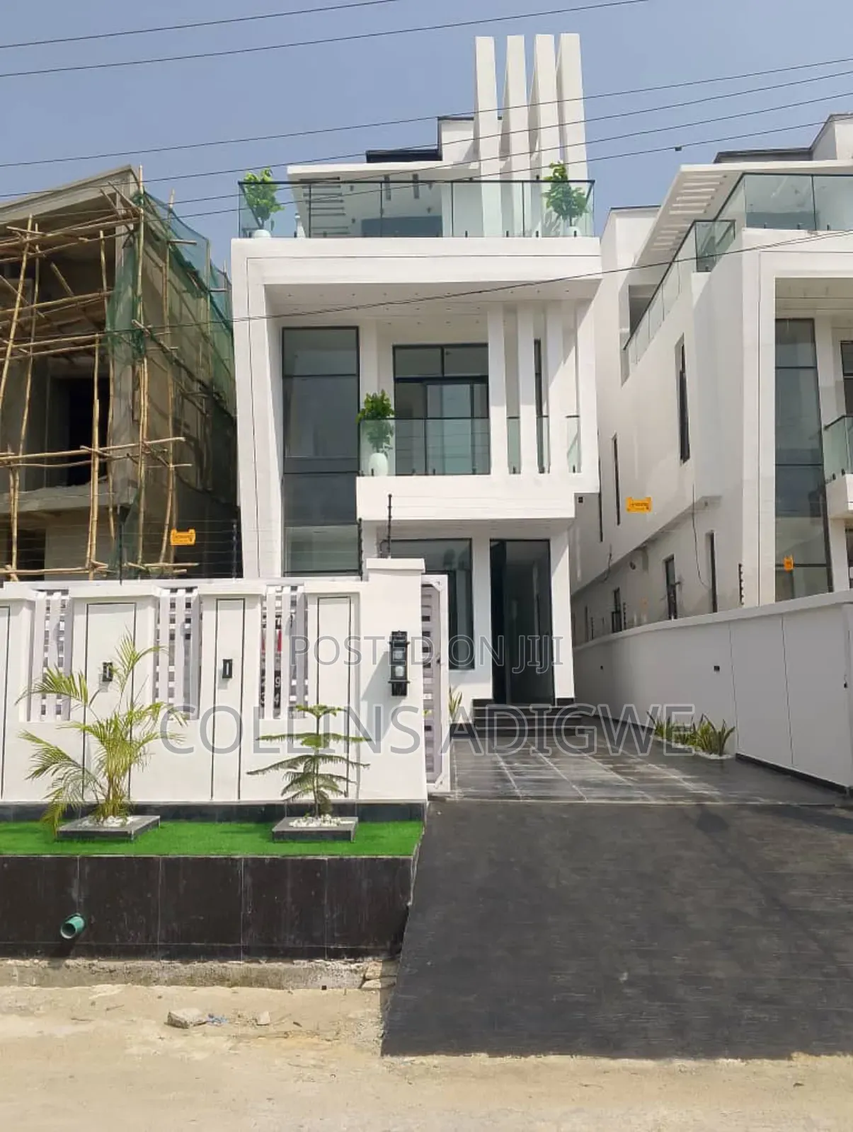 5bdrm Duplex in Oral Estate, Chevron for sale in Chevron