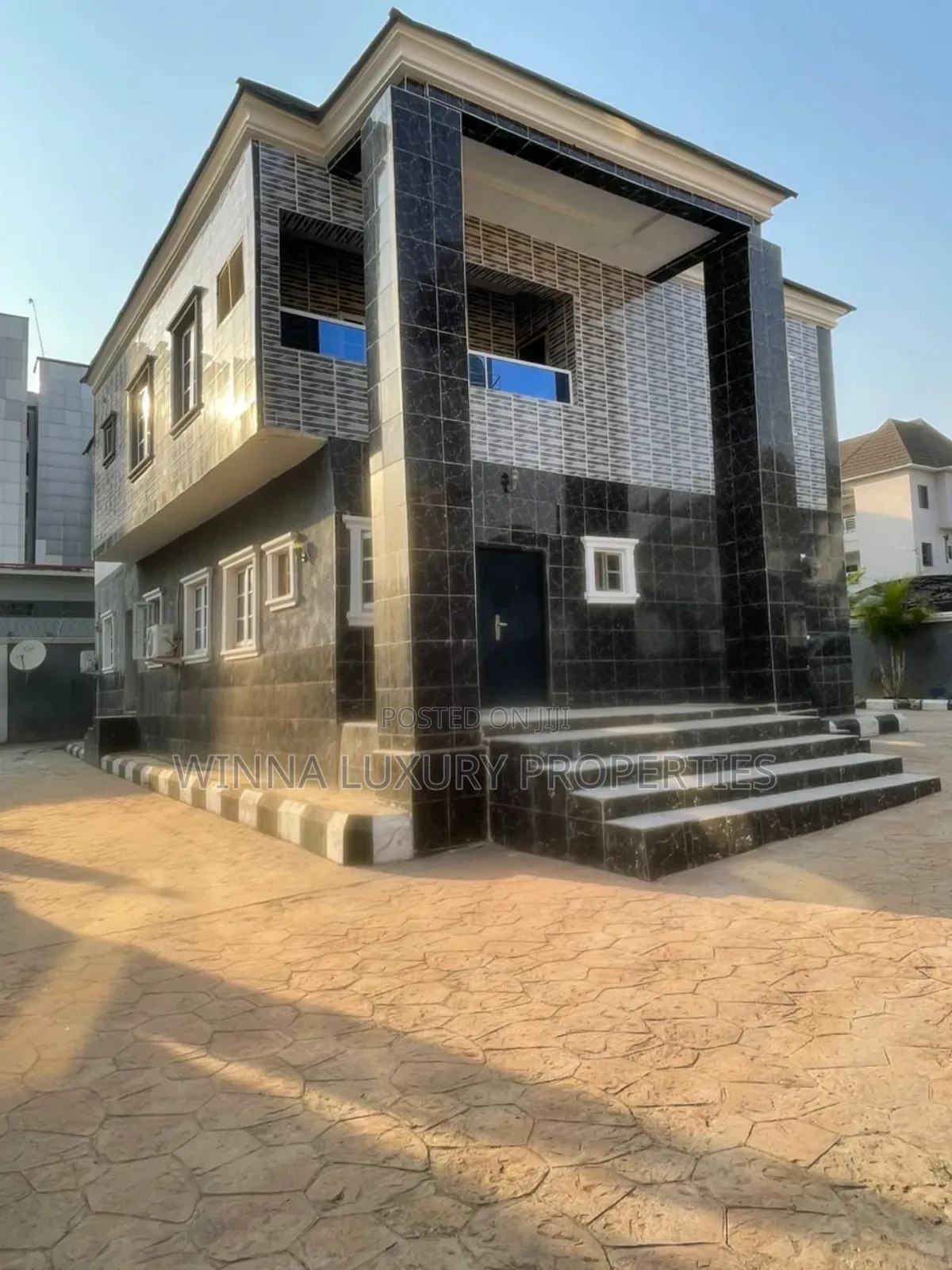 4bdrm Duplex in In An Estate, Around, Lugbe District for sale in Lugbe District
