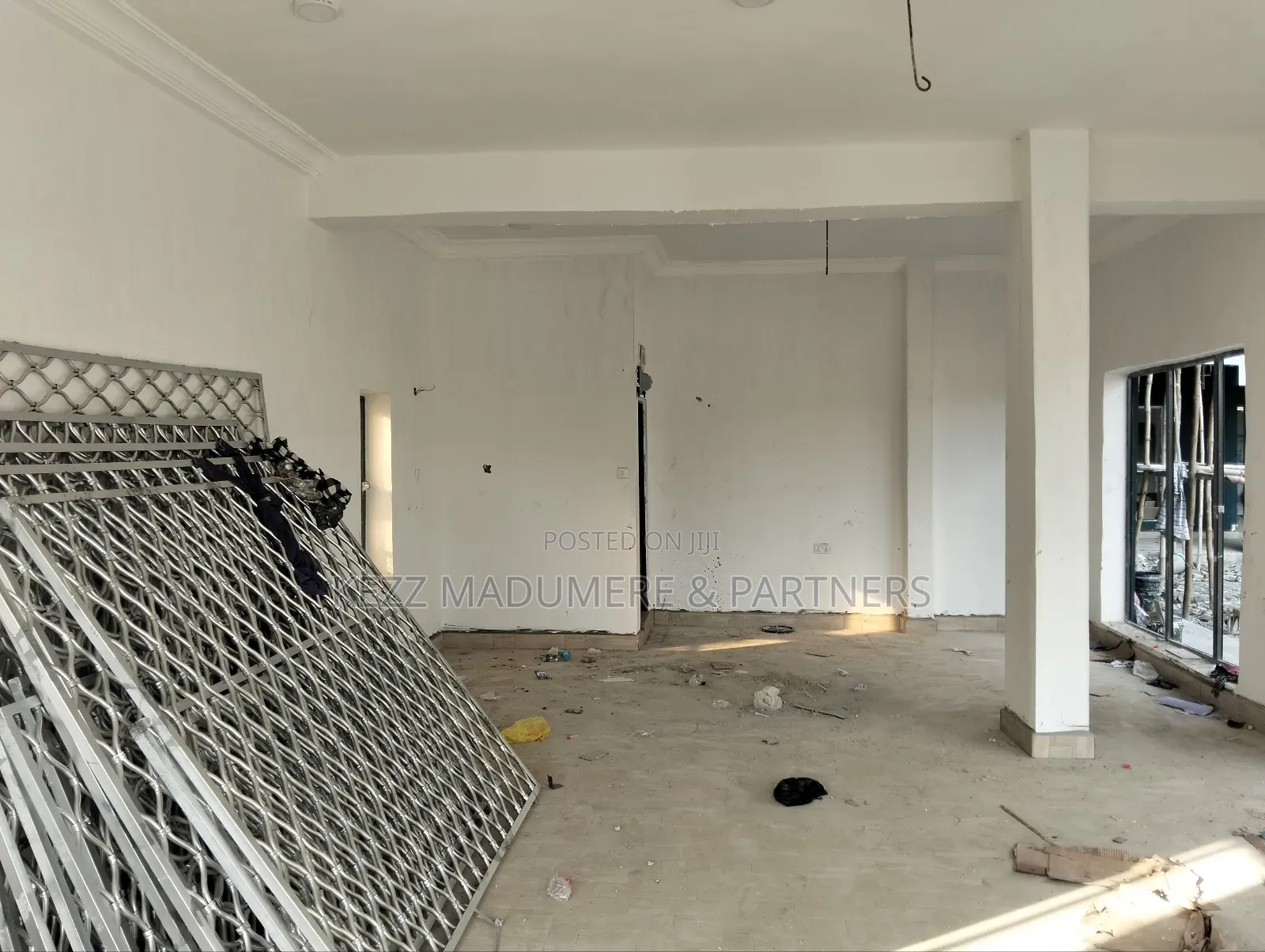 To Let : Brand New Standard Double Shop in Port-Harcourt