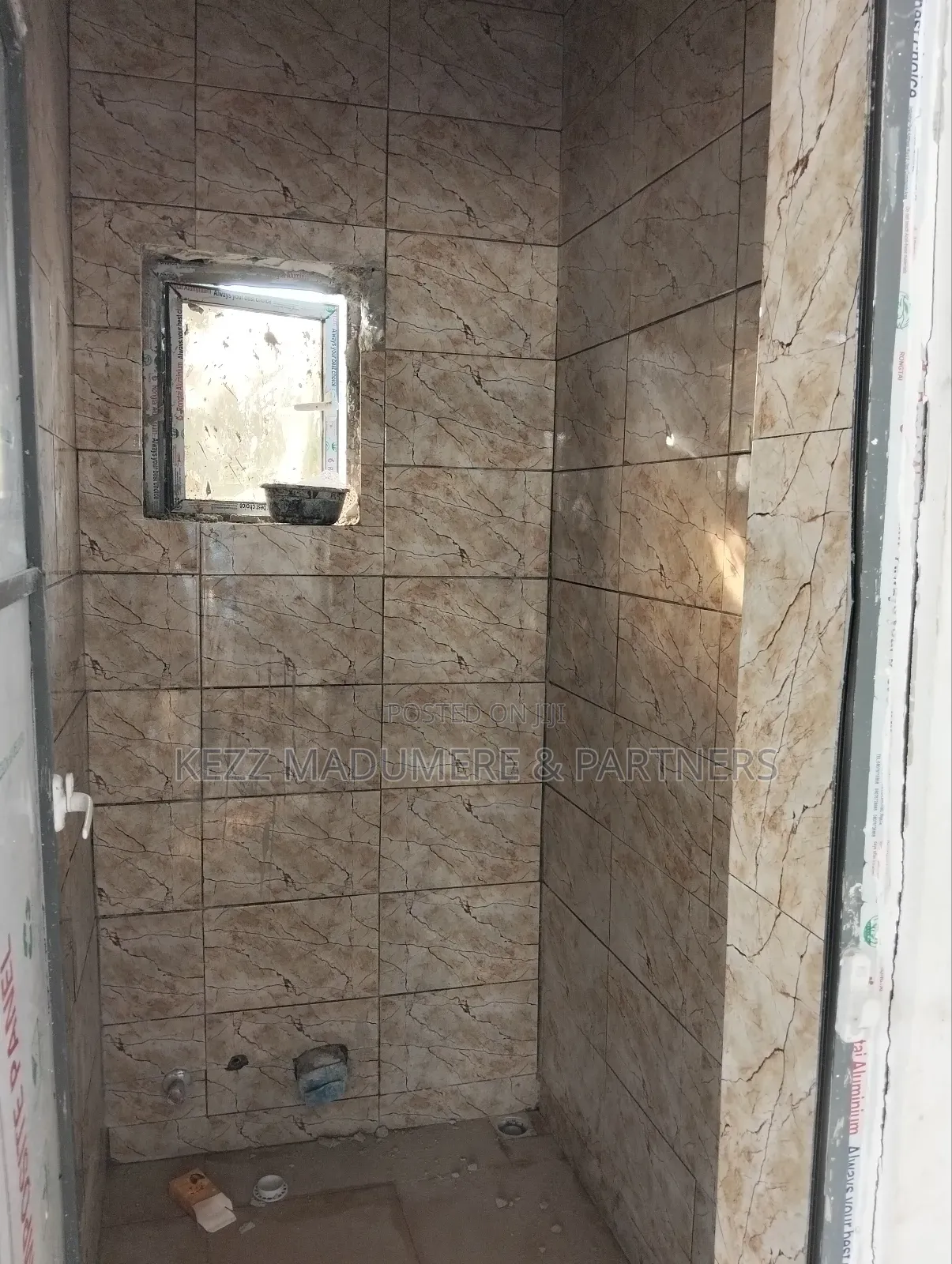 To Let : Brand New Standard Double Shop in Port-Harcourt