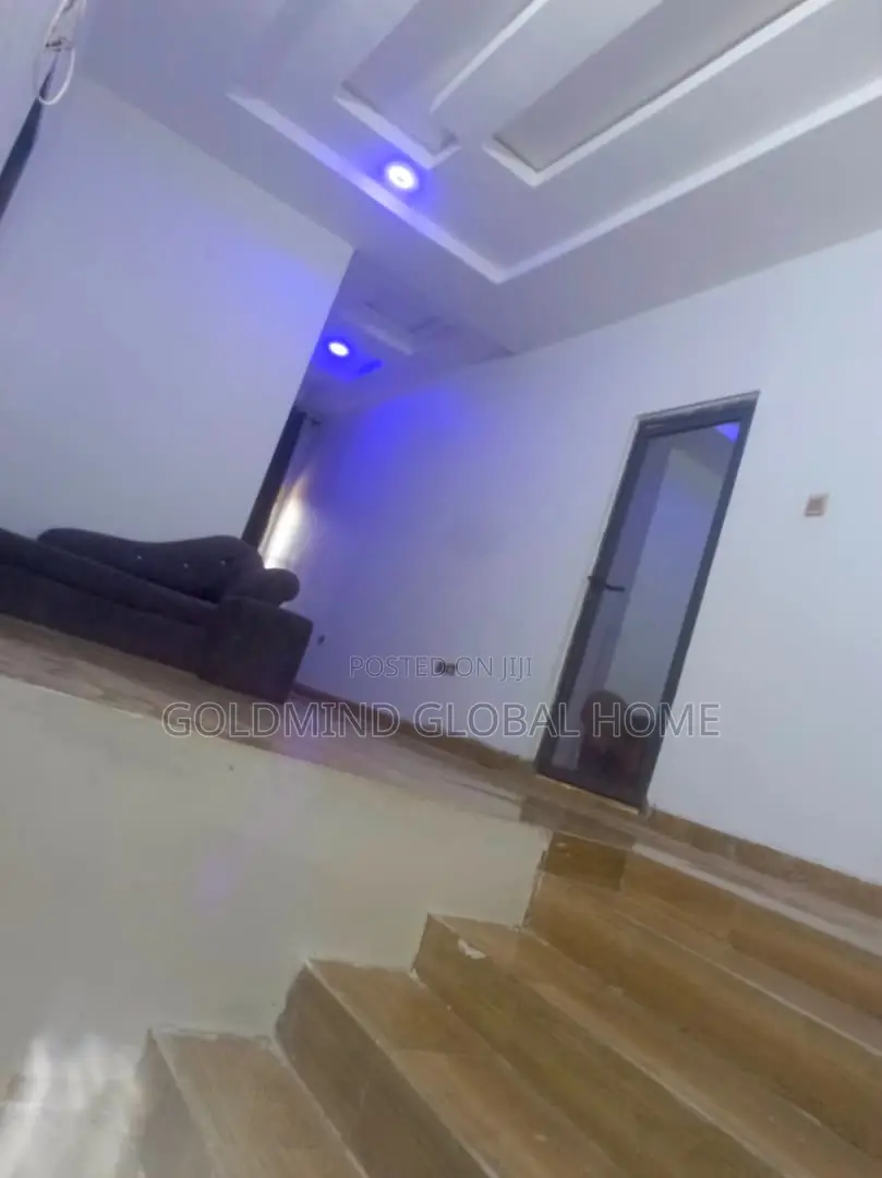 5bdrm Penthouse in In An Estate In, FHA for sale in FHA