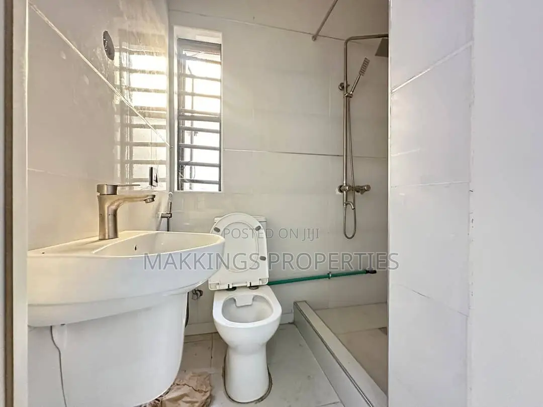 4bdrm Duplex in Abraham Adesanya Estate for rent in Abraham Adesanya Estate
