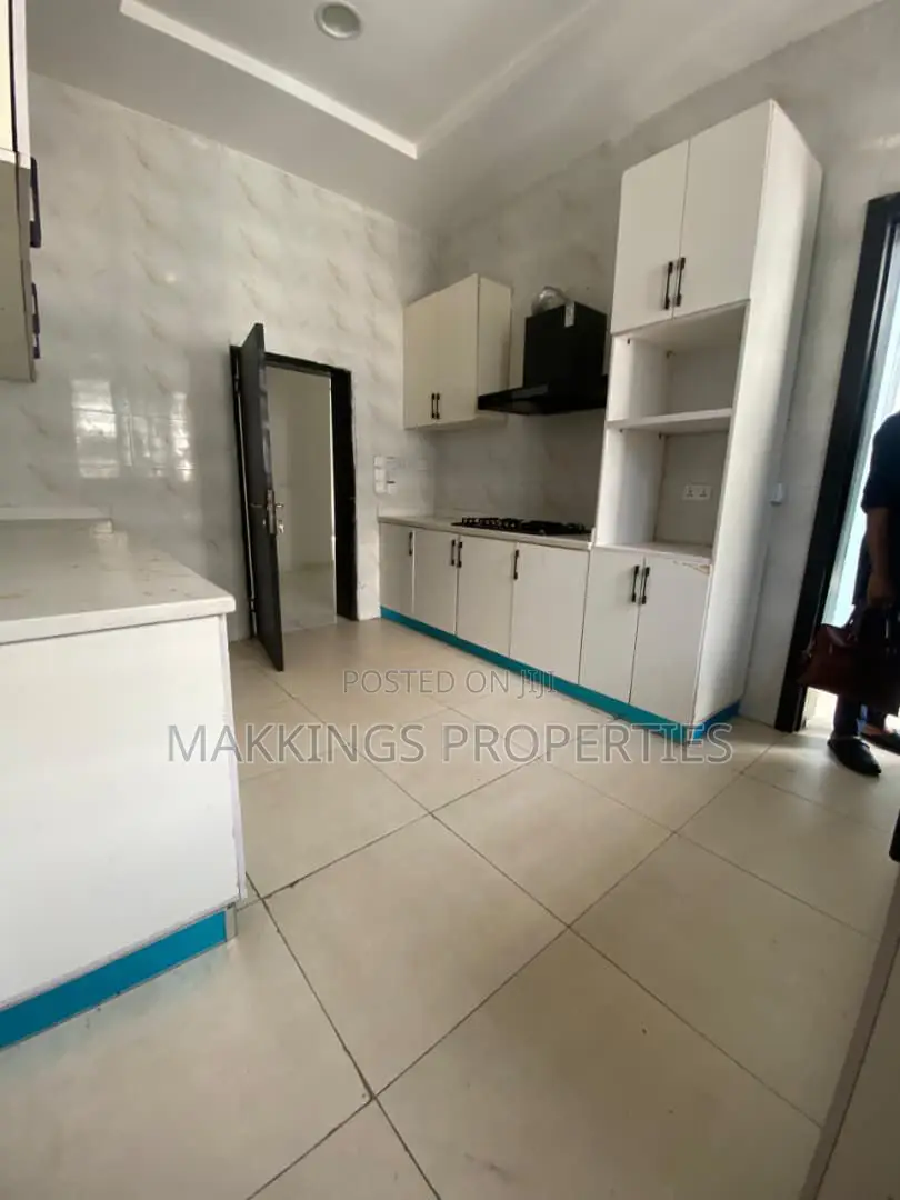 2bdrm Apartment in Lekki Phase 1 for rent in Lekki Phase 1