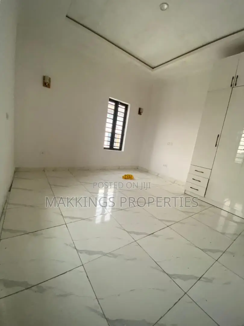 2bdrm Apartment in Lekki Phase 1 for rent in Lekki Phase 1