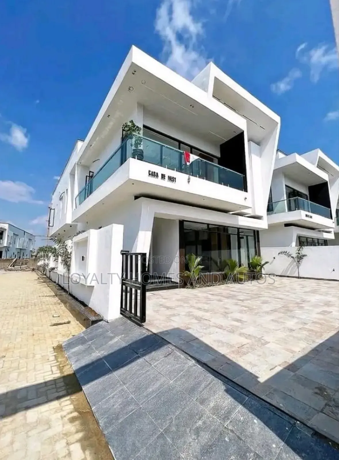Furnished 5bdrm Duplex in Lekki for sale in Lekki