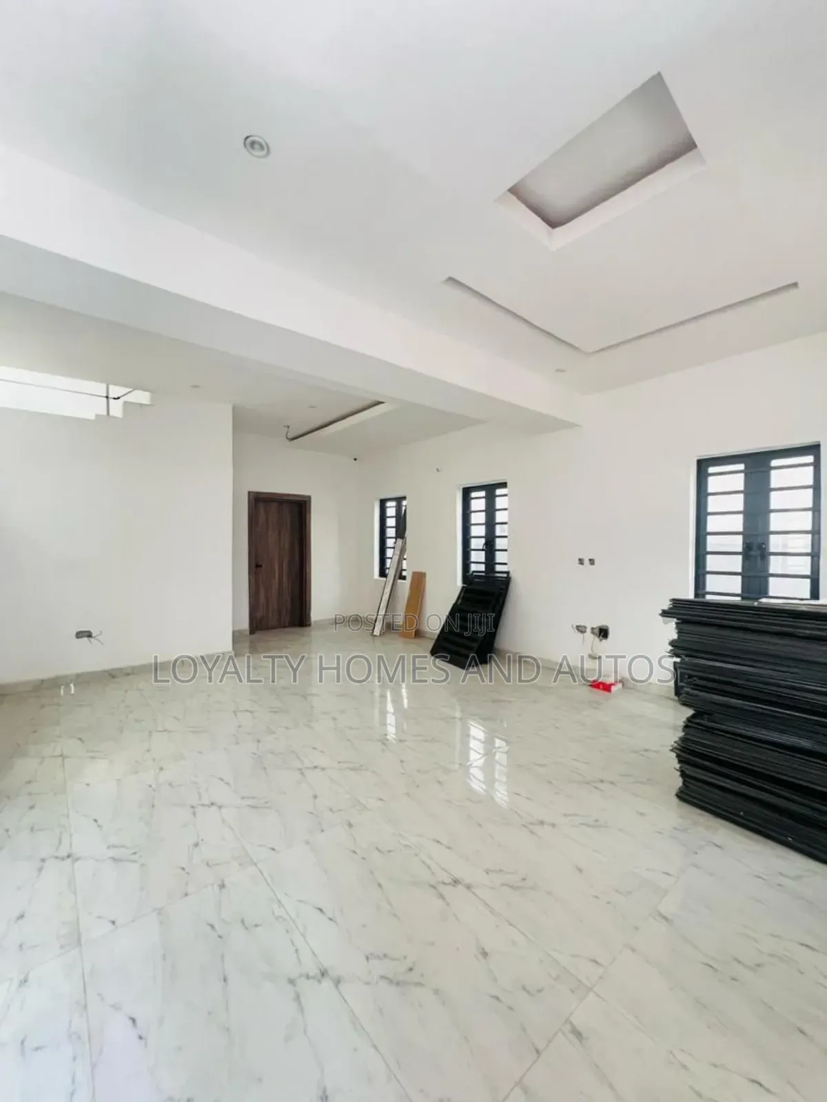 Furnished 4bdrm Duplex in GRA Phase 1 for sale in GRA Phase 1