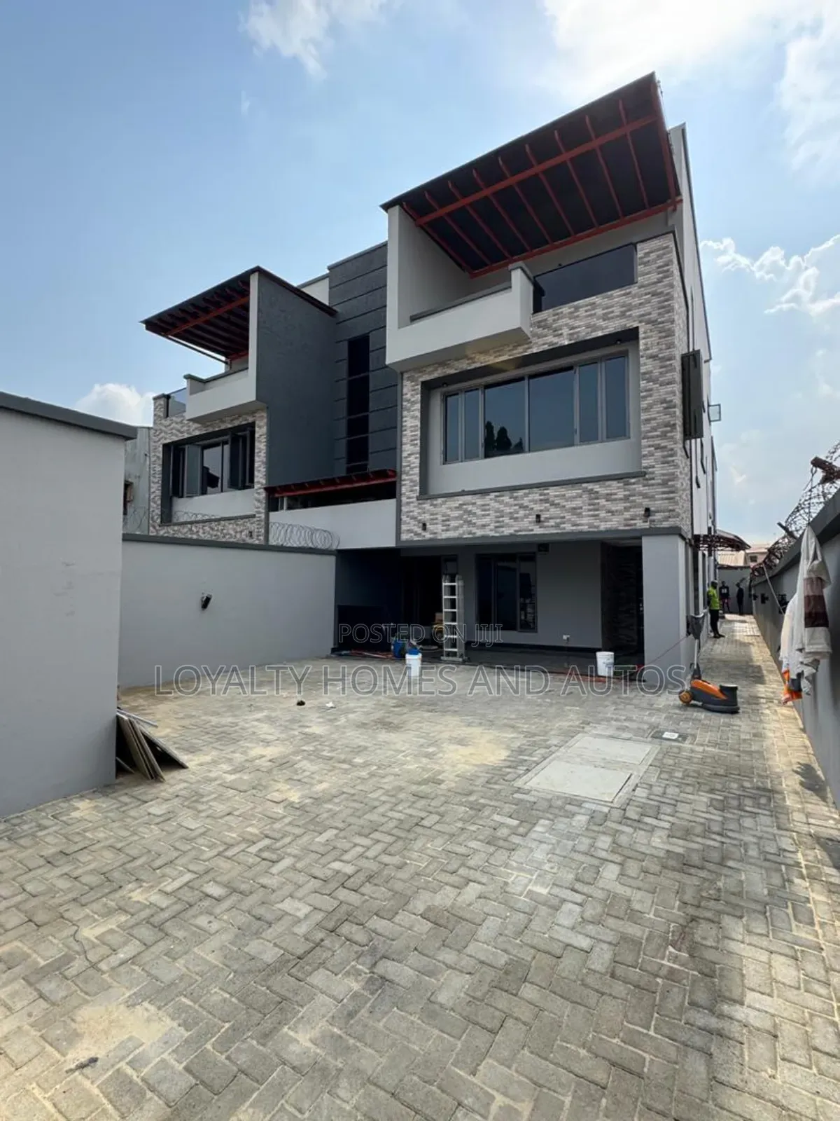Furnished 4bdrm Duplex in Gbagada for sale in Gbagada