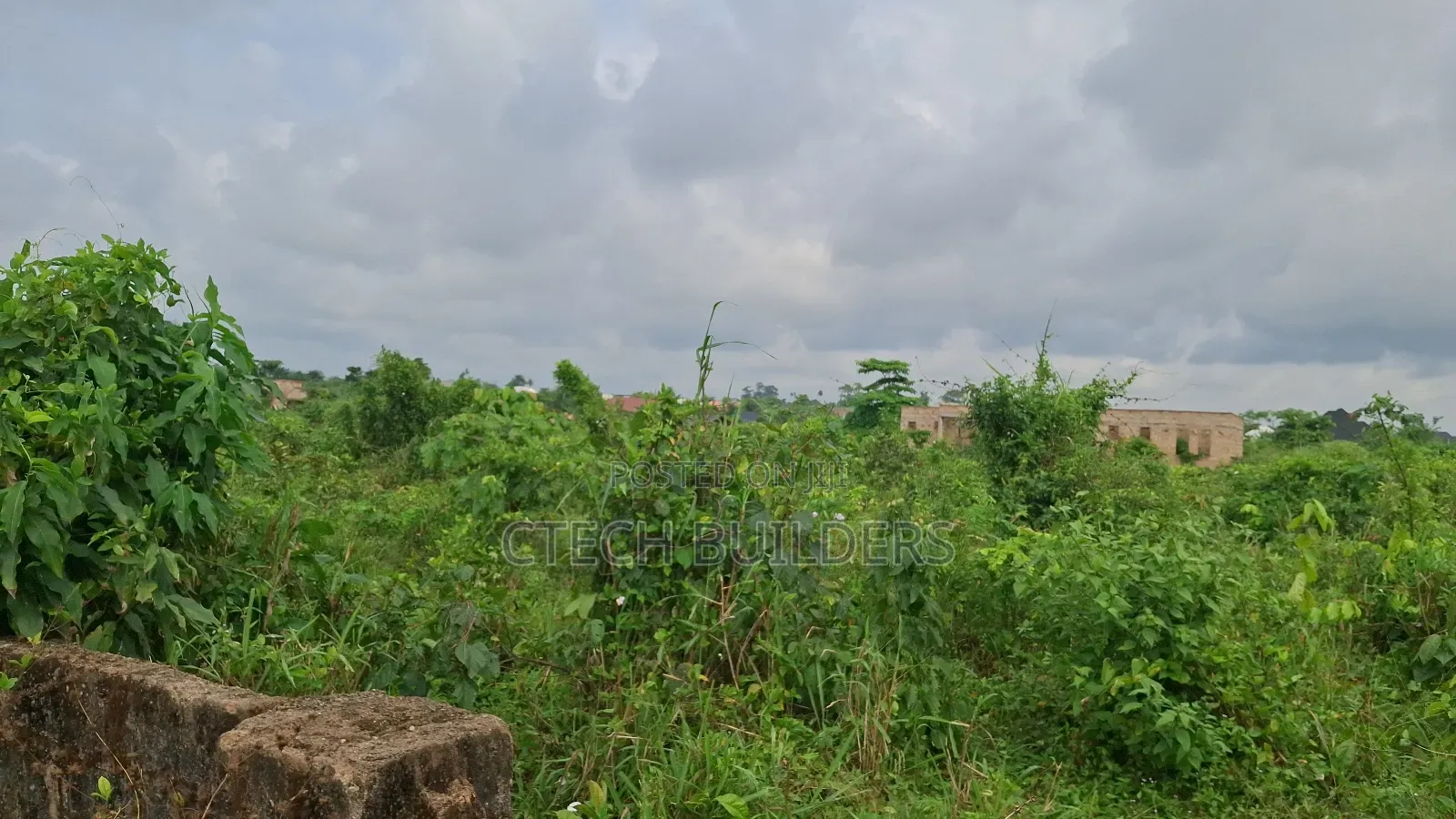 Distress 50ft by 100ft in Benin City