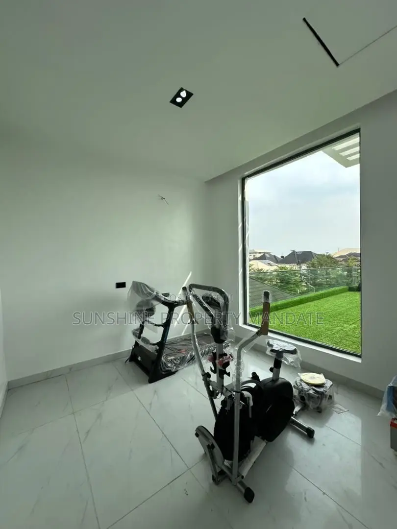 Furnished 5bdrm Duplex in Chevron Lekki Lagos for sale in Chevron