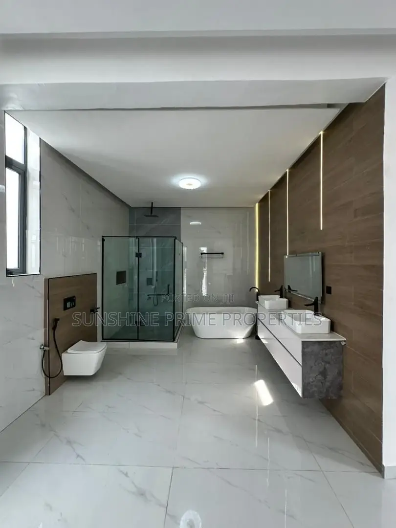 Furnished 5bdrm Duplex in Chevron Lekki Lagos for sale in Chevron