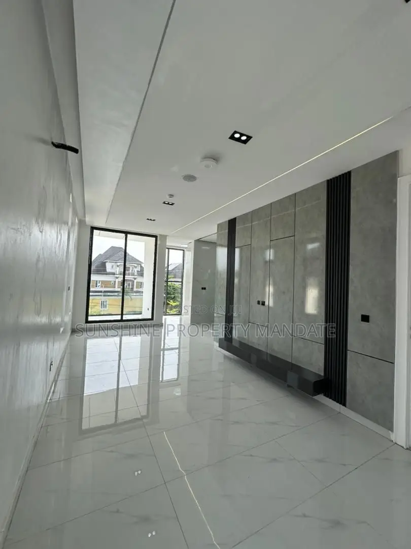 Furnished 5bdrm Duplex in Chevron Lekki Lagos for sale in Chevron