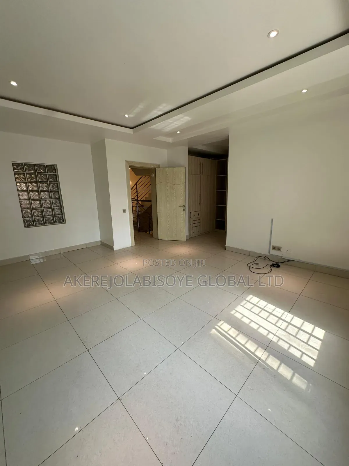 4bdrm Duplex in Lifecamp By Catholic for rent in Life Camp