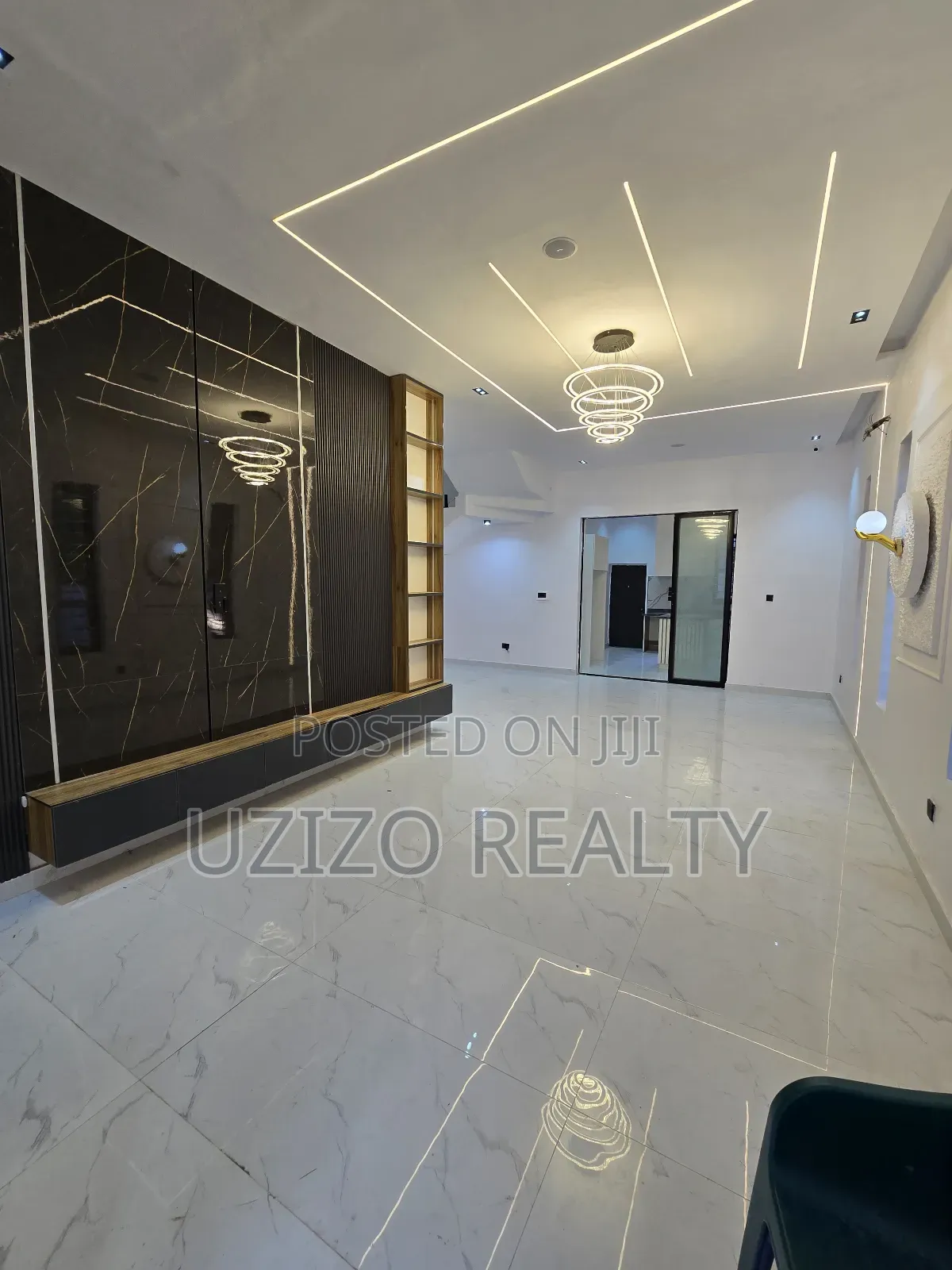 5bdrm Duplex in Ikota Gra for sale in Ikota