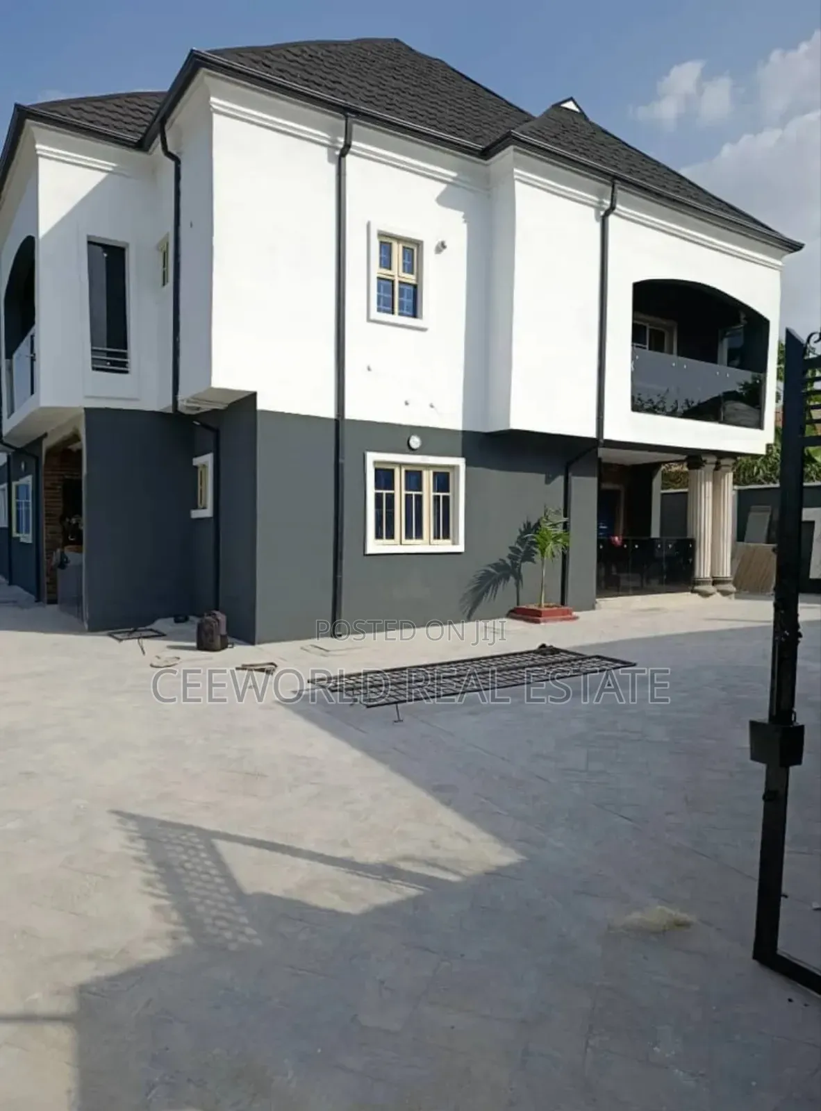 5bdrm Duplex in Adeoje Estate, Akala Express for rent in Akala Express