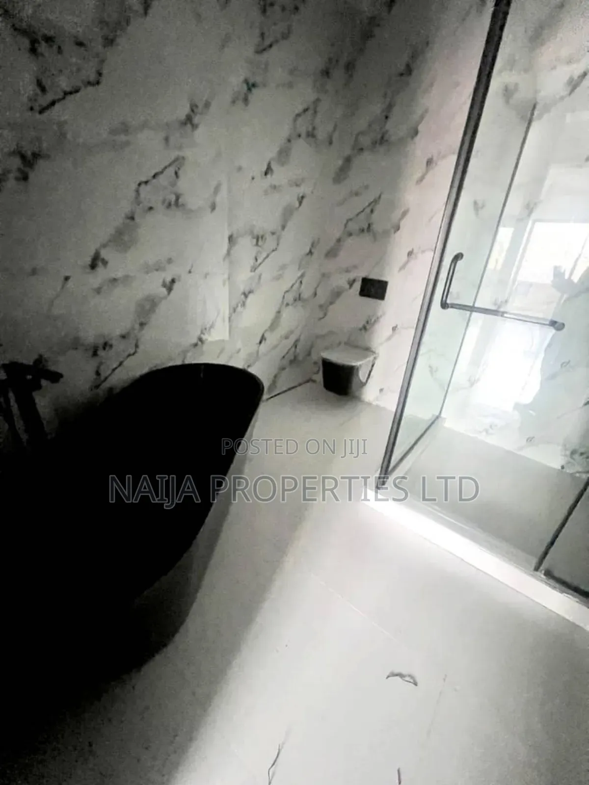 4bdrm Townhouse/Terrace in Lekki Phase 1 for sale in Lekki Phase 1