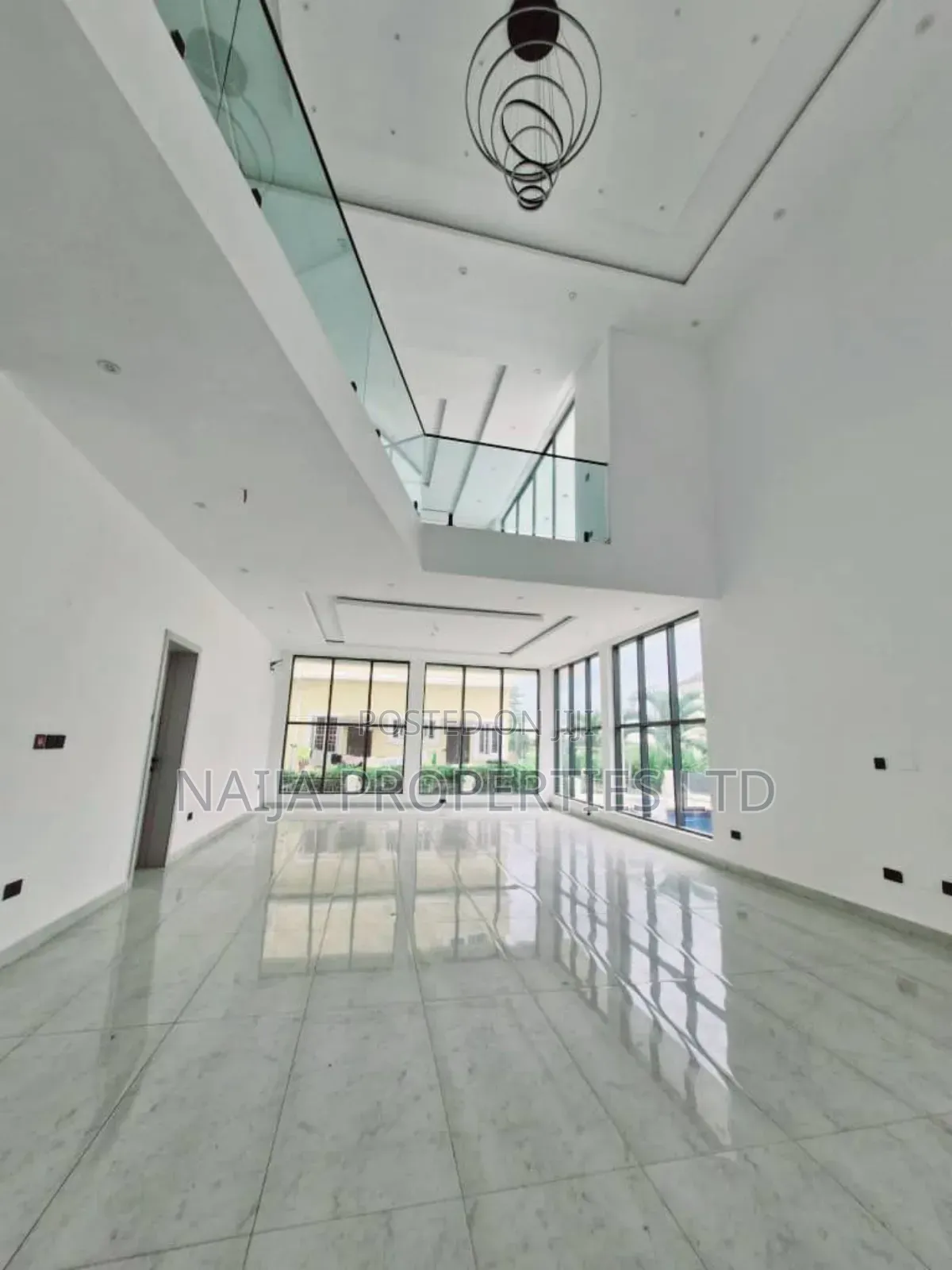 4bdrm Duplex in Chevron, Lekki for sale in Lekki