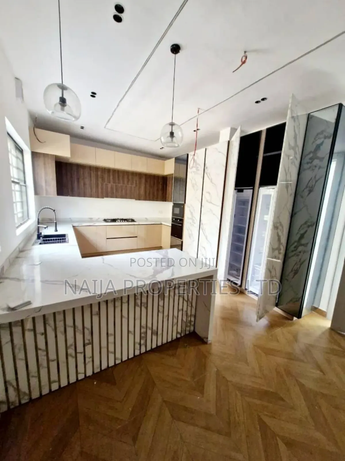 4bdrm Duplex in Chevron, Lekki for sale in Lekki