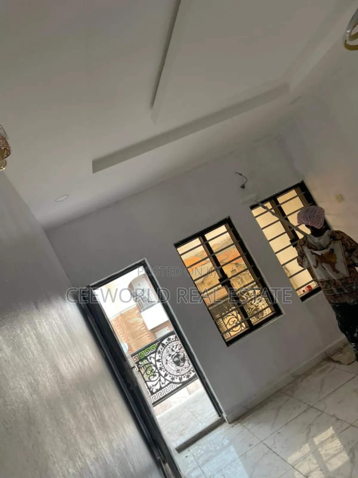 2bdrm Apartment in Adeoje Estate, Akala Express for rent in Akala Express