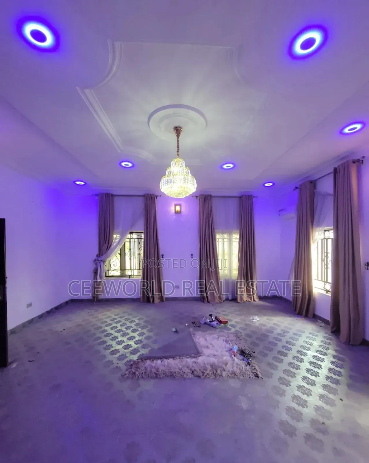 5bdrm Duplex in Kolapo Ishola Gra, Akobo for rent in Akobo