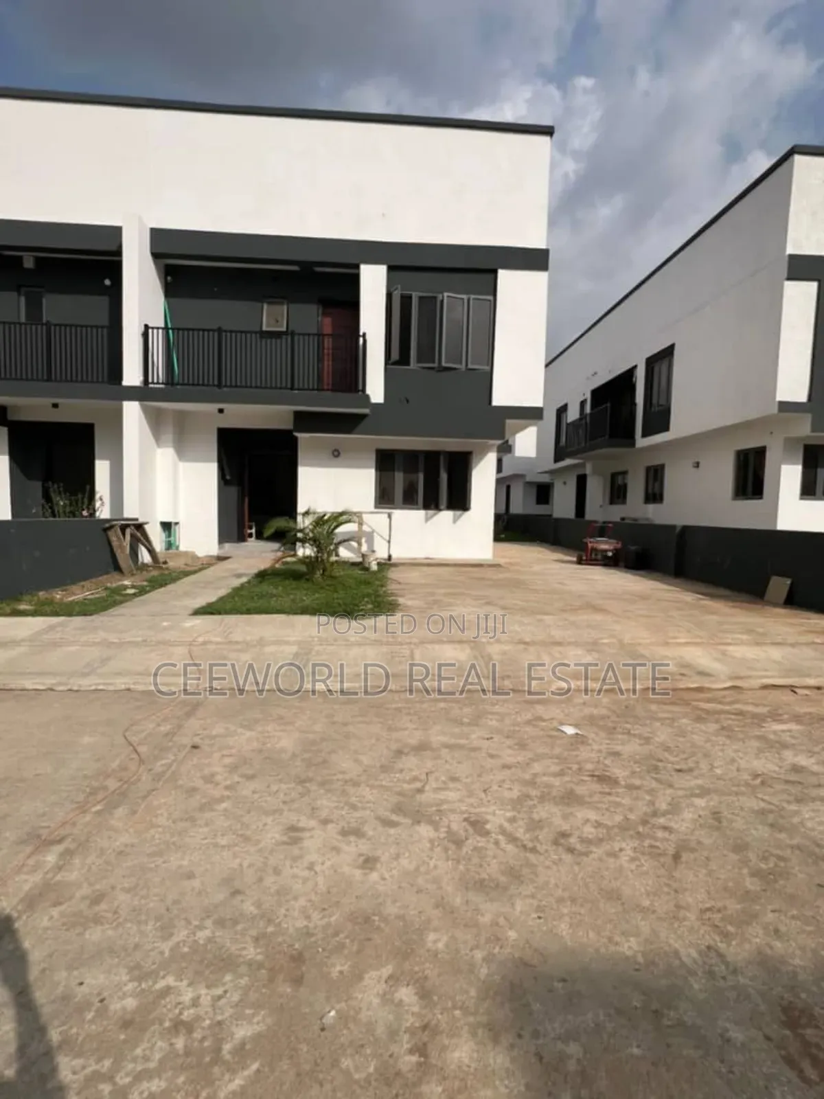4bdrm Duplex in Main Jericho Gra for rent in Jericho