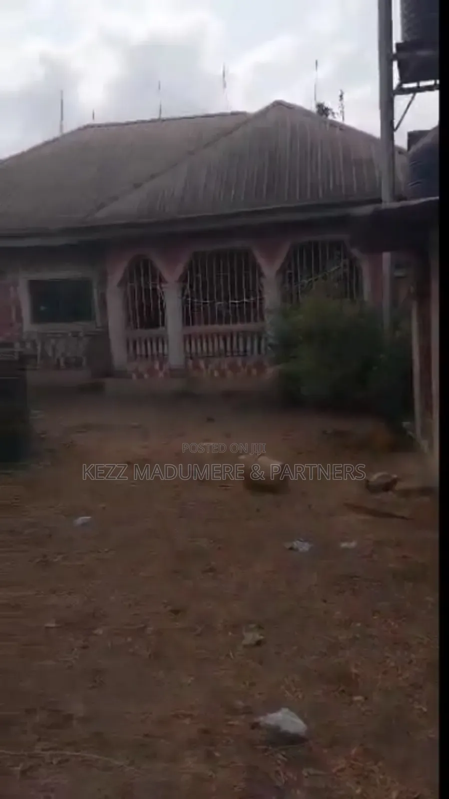 4bdrm Bungalow in Umuguma Owerri Imo for sale in Owerri