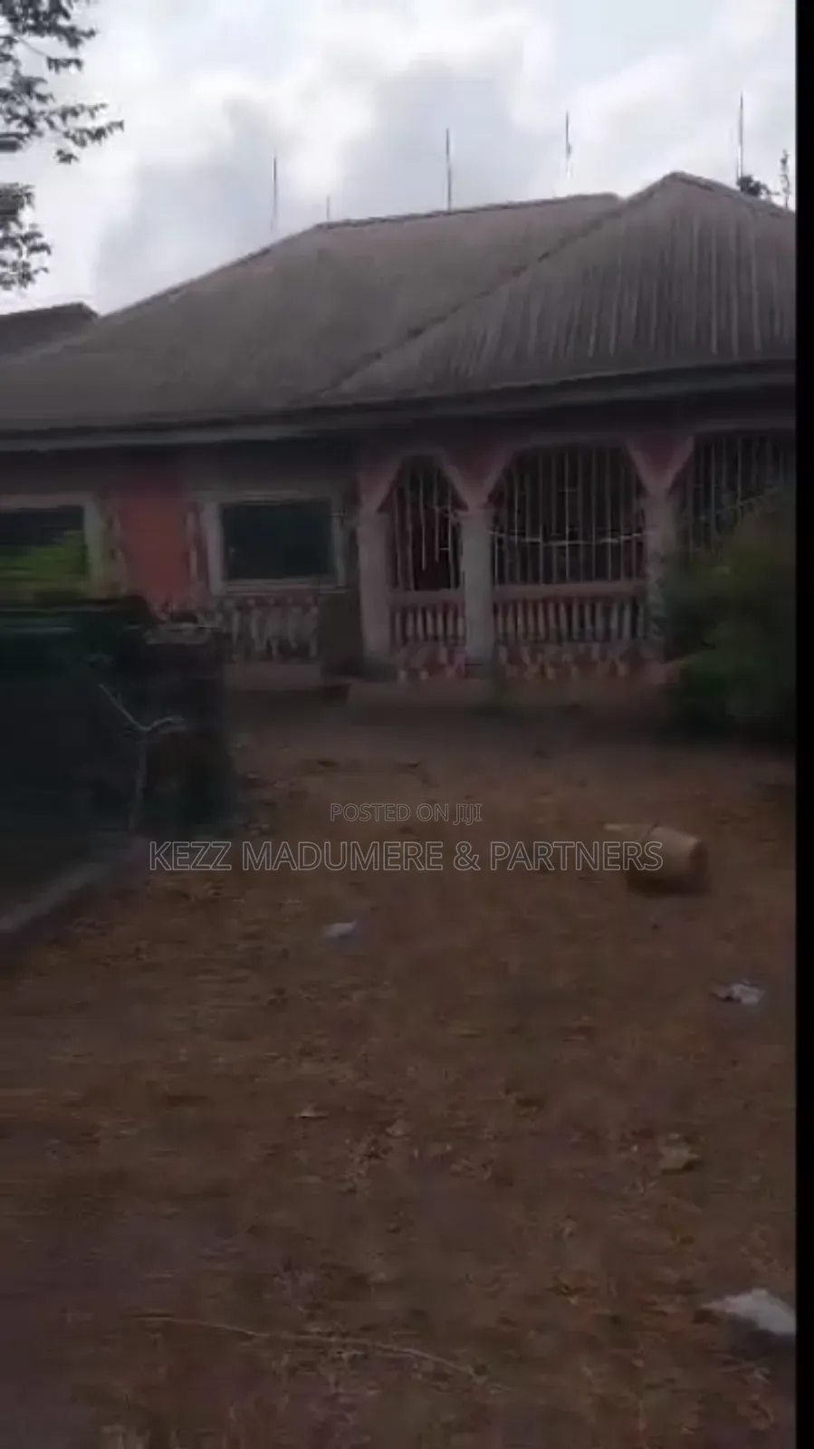 4bdrm Bungalow in Umuguma Owerri Imo for sale in Owerri