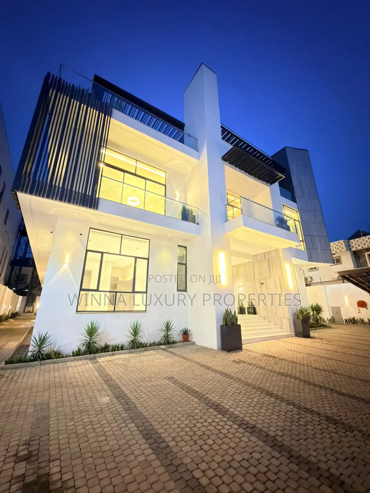 8bdrm Mansion in Asokoro Main for sale in Asokoro