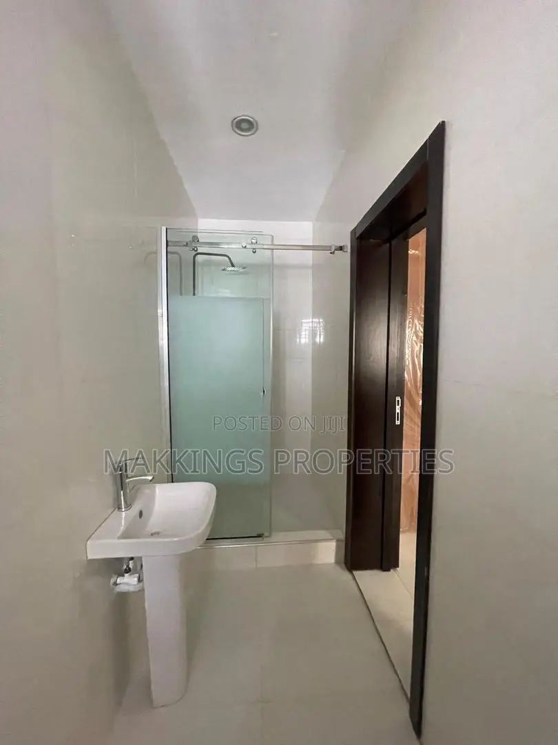 3bdrm Duplex in Lekki Phase 1 for rent in Lekki Phase 1