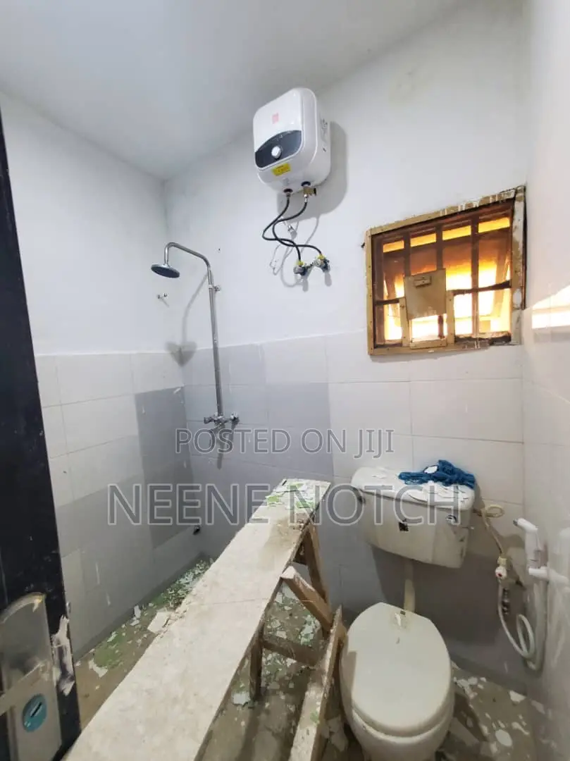 1bdrm Apartment in Swan Street, Durumi for rent in Durumi