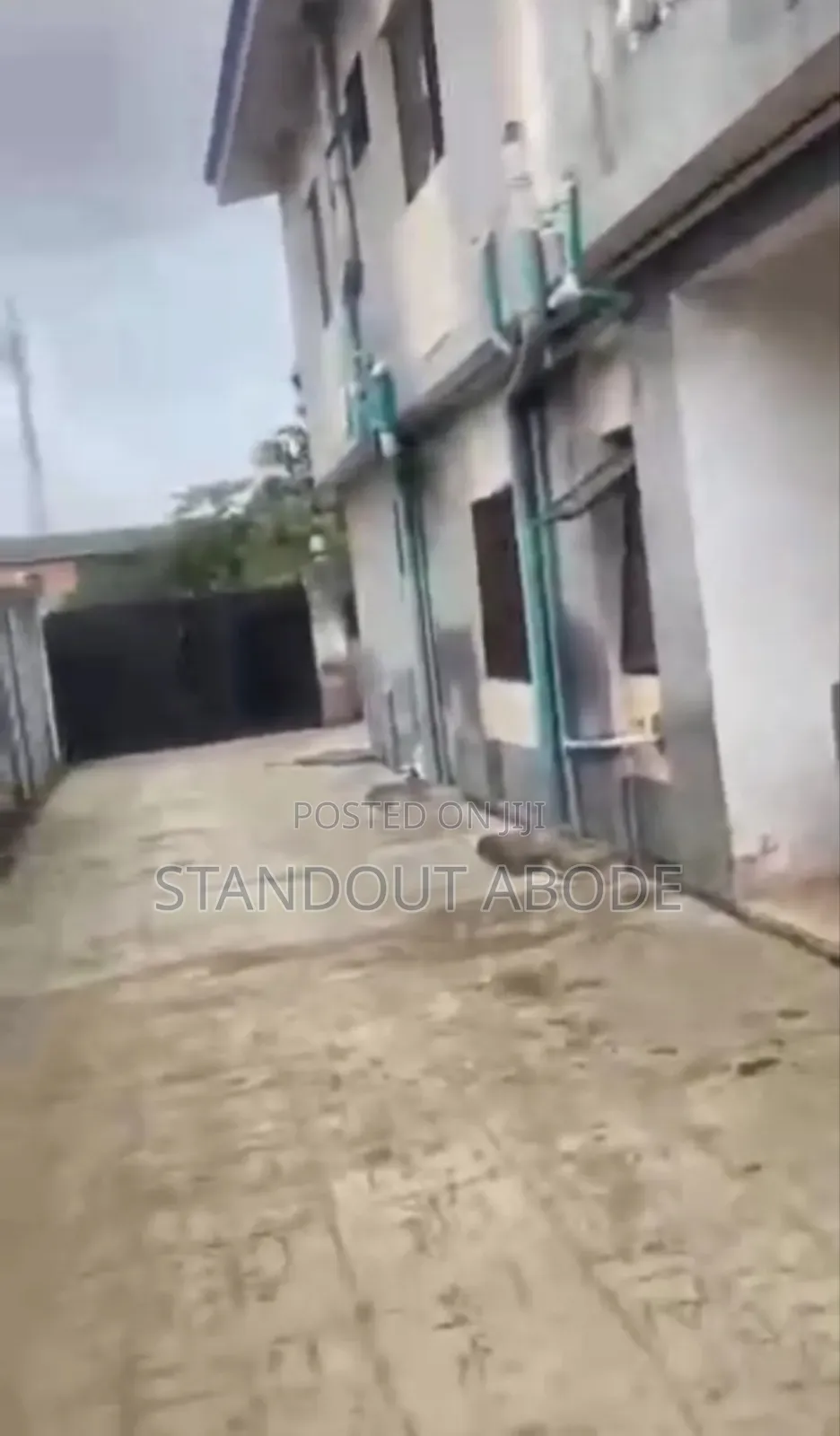 3bdrm House in Good Location, Igando / Ikotun/Igando for sale in Igando / Ikotun/Igando