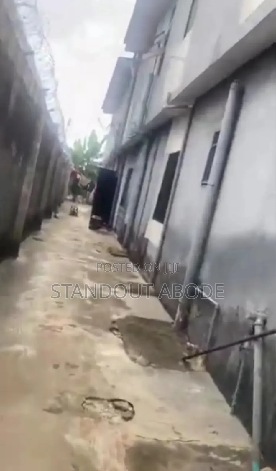 3bdrm House in Good Location, Igando / Ikotun/Igando for sale in Igando / Ikotun/Igando