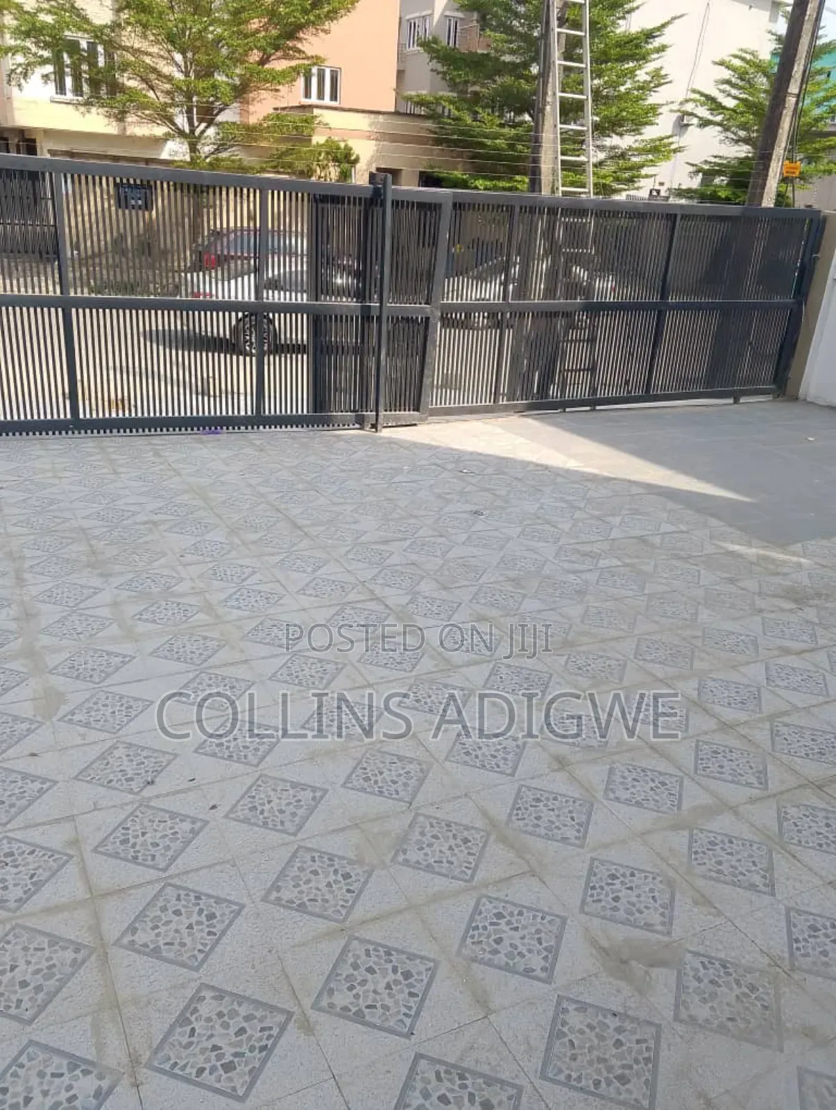 5bdrm Duplex in Oral Estate Chevron for sale in Chevron