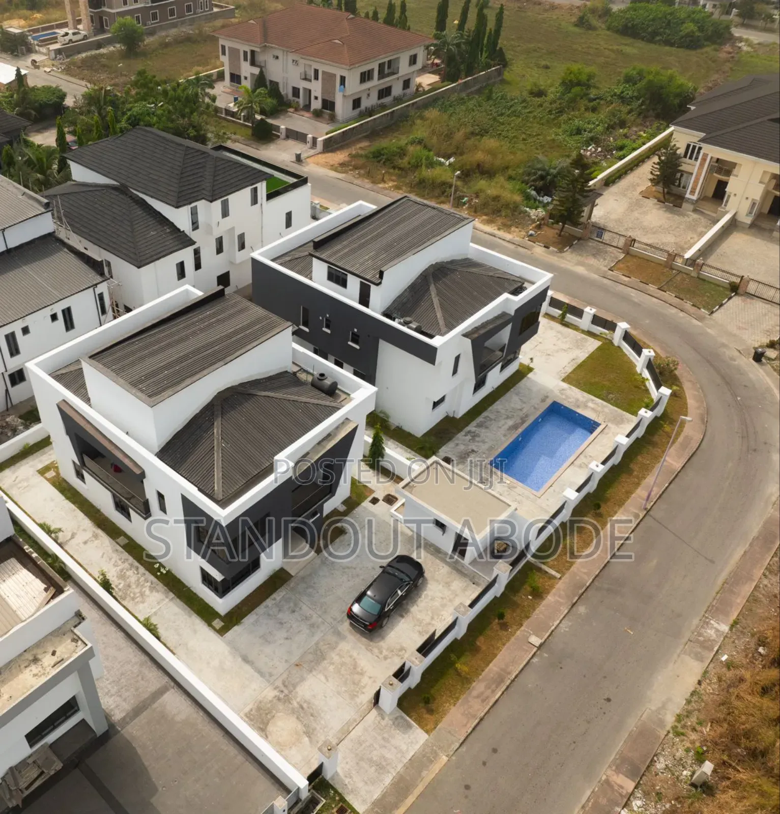 4bdrm Duplex in Royal Garden Estate, Off Lekki-Epe Expressway for sale in Off Lekki-Epe Expressway