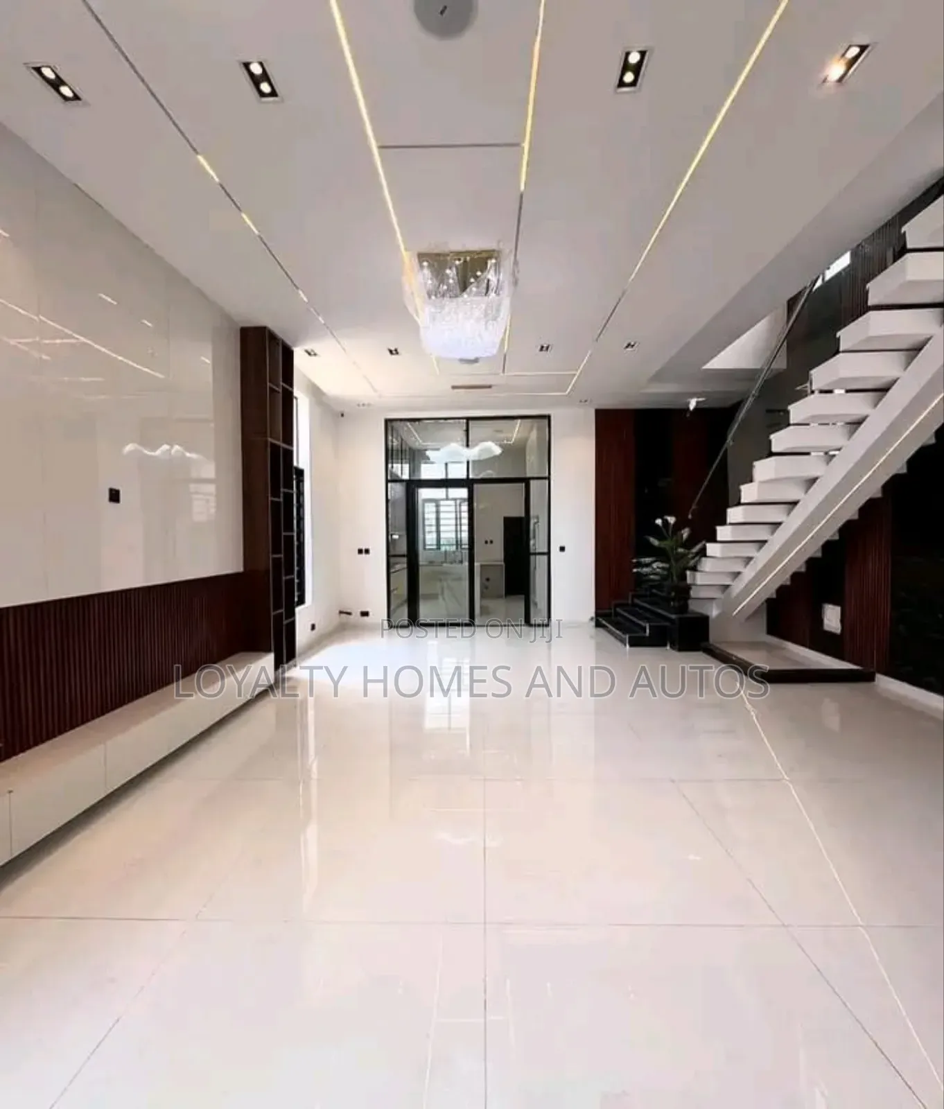 Furnished 4bdrm Duplex in Chevron for sale in Chevron