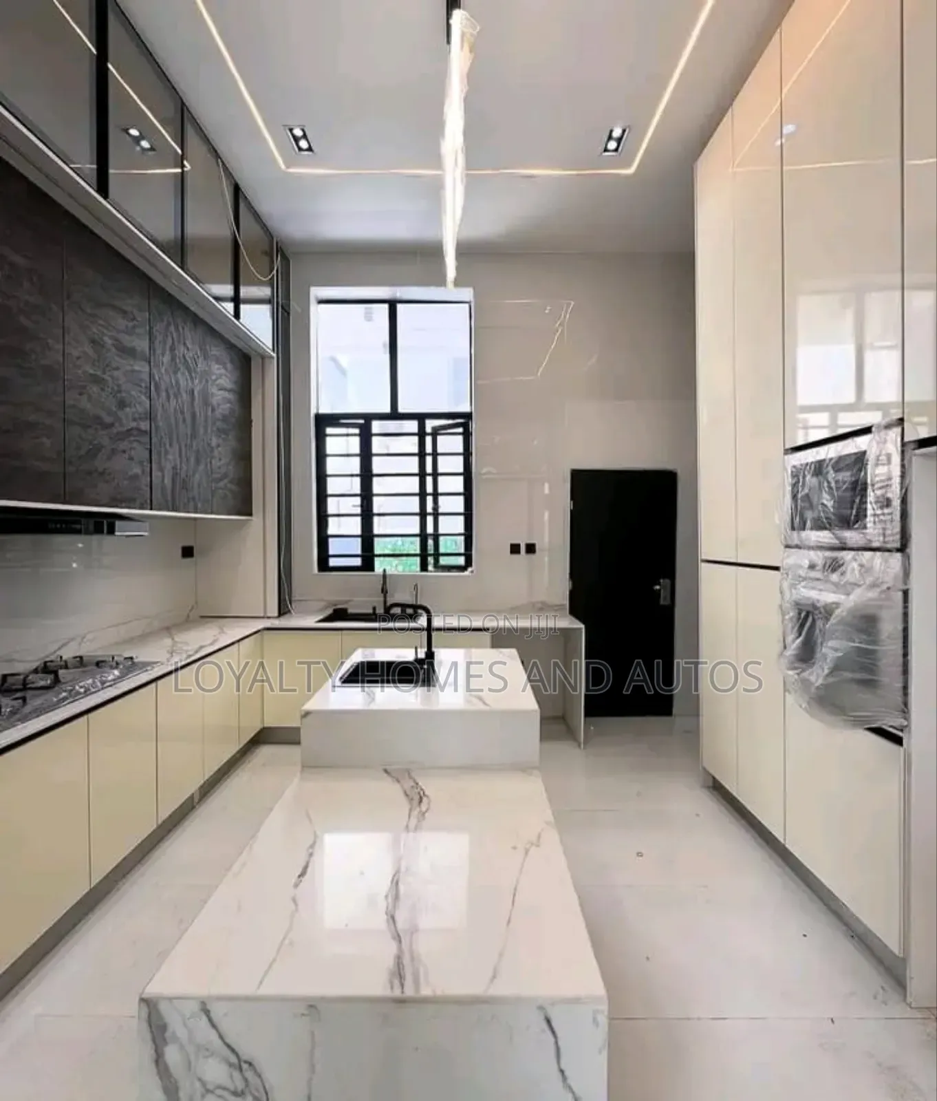 Furnished 4bdrm Duplex in Chevron for sale in Chevron