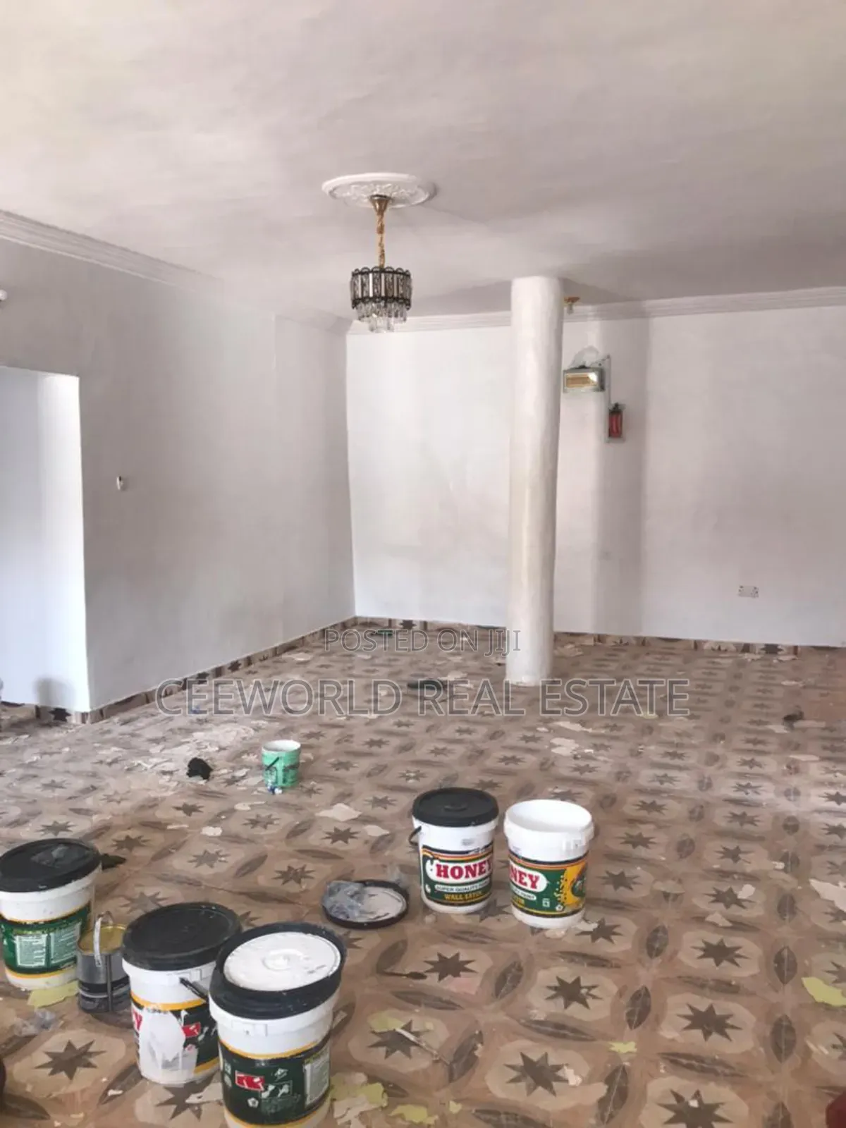 3bdrm Apartment in Orange Gate Oluyole for rent in Oluyole Estate