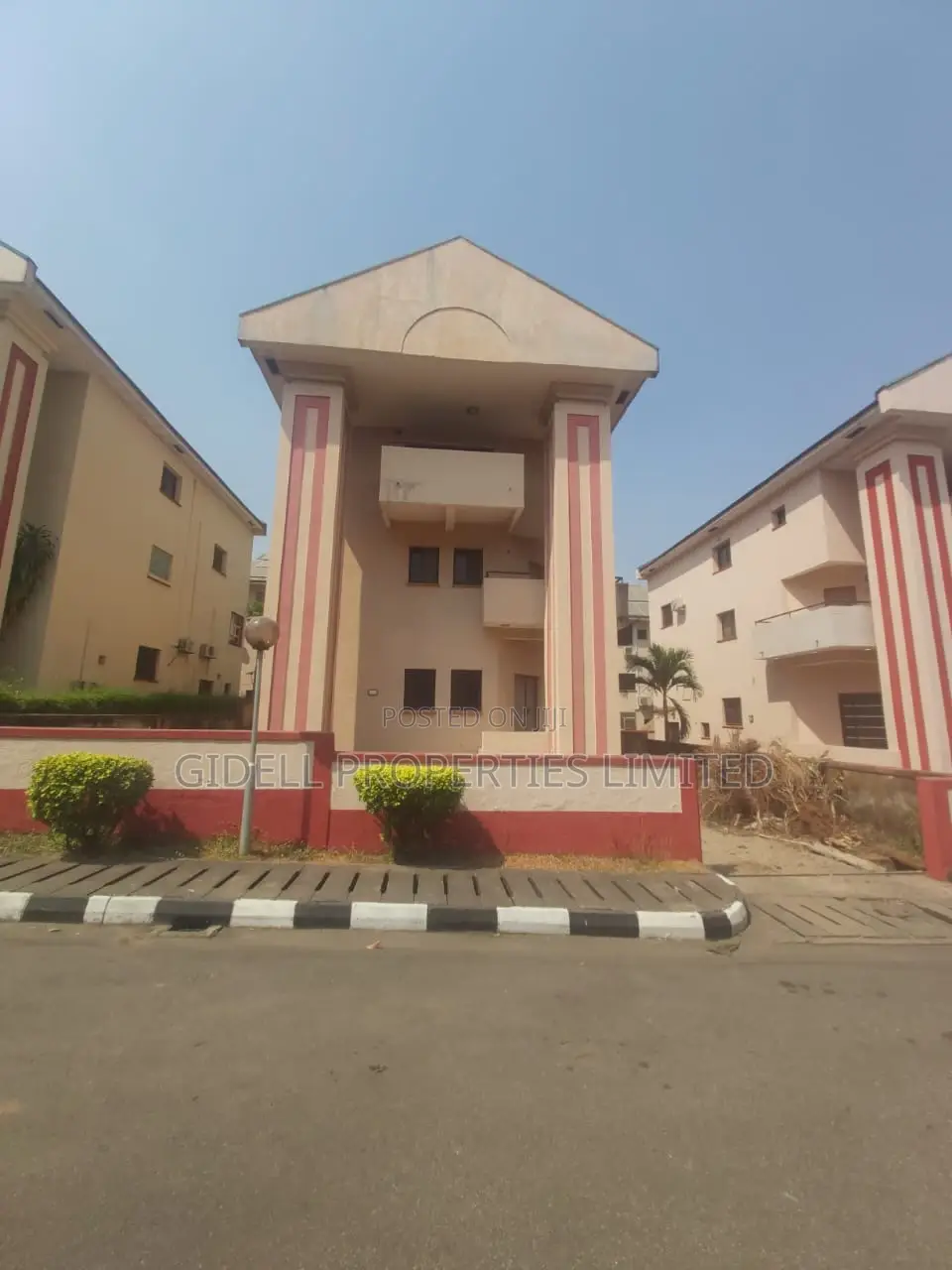 4bdrm Duplex in Maitama for sale in Maitama